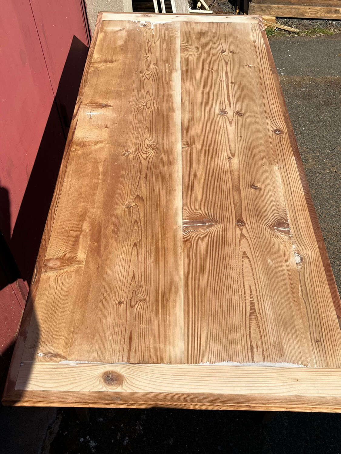 Spindle leg farm table