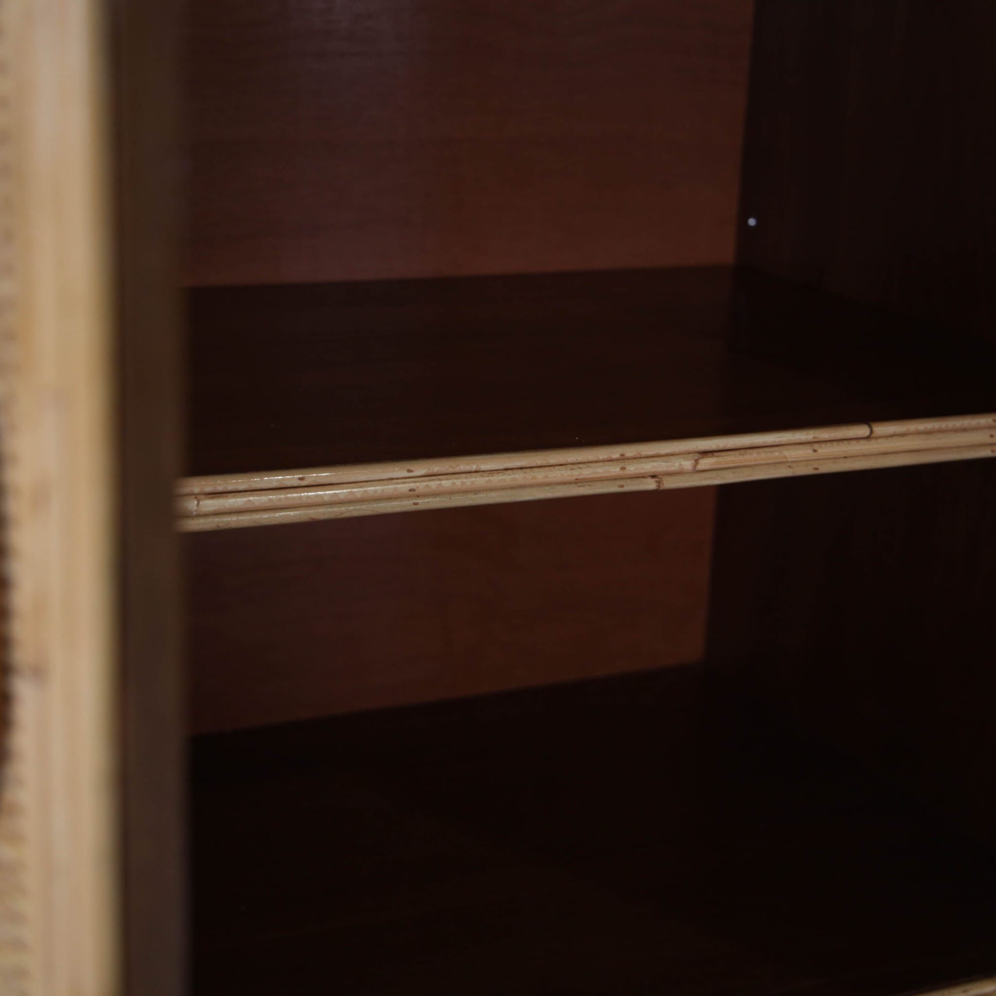 Enfilade « palmiers » en rotin et raphia