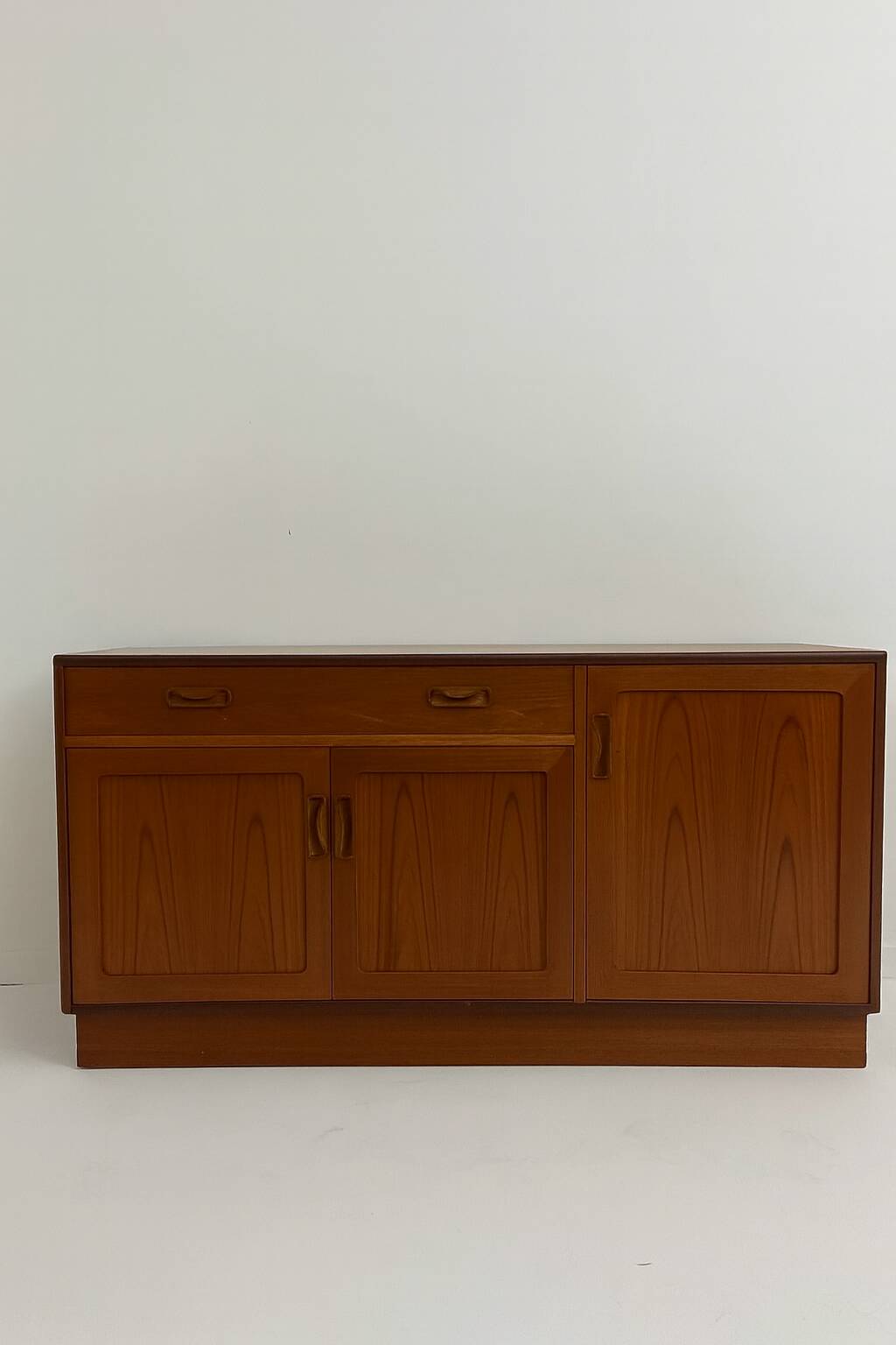 Vintage teak enfilade Gplan