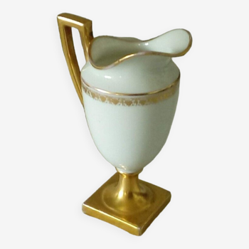 Milk jug in porcelain of Limoges