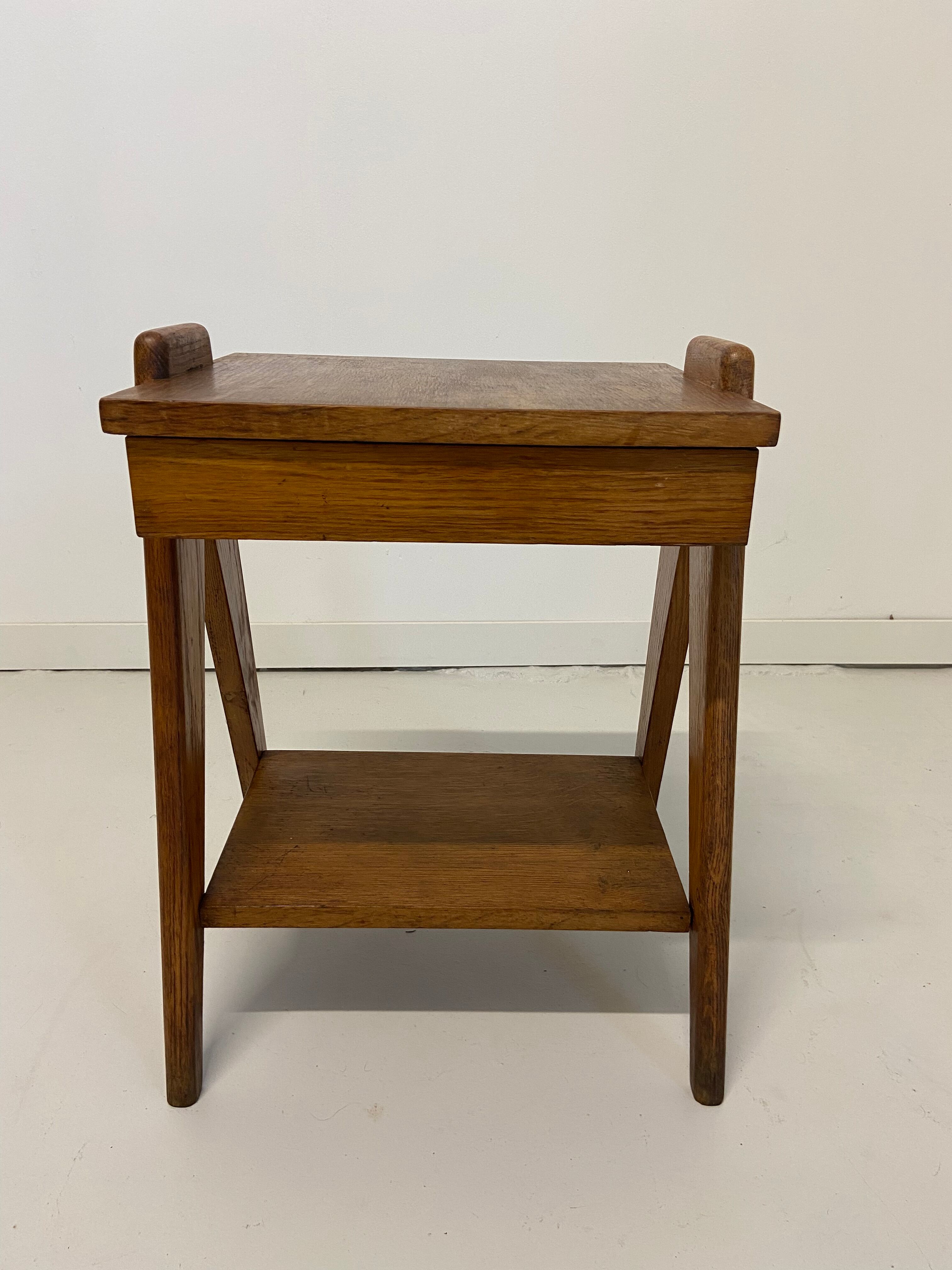 Oak bedside foot compass