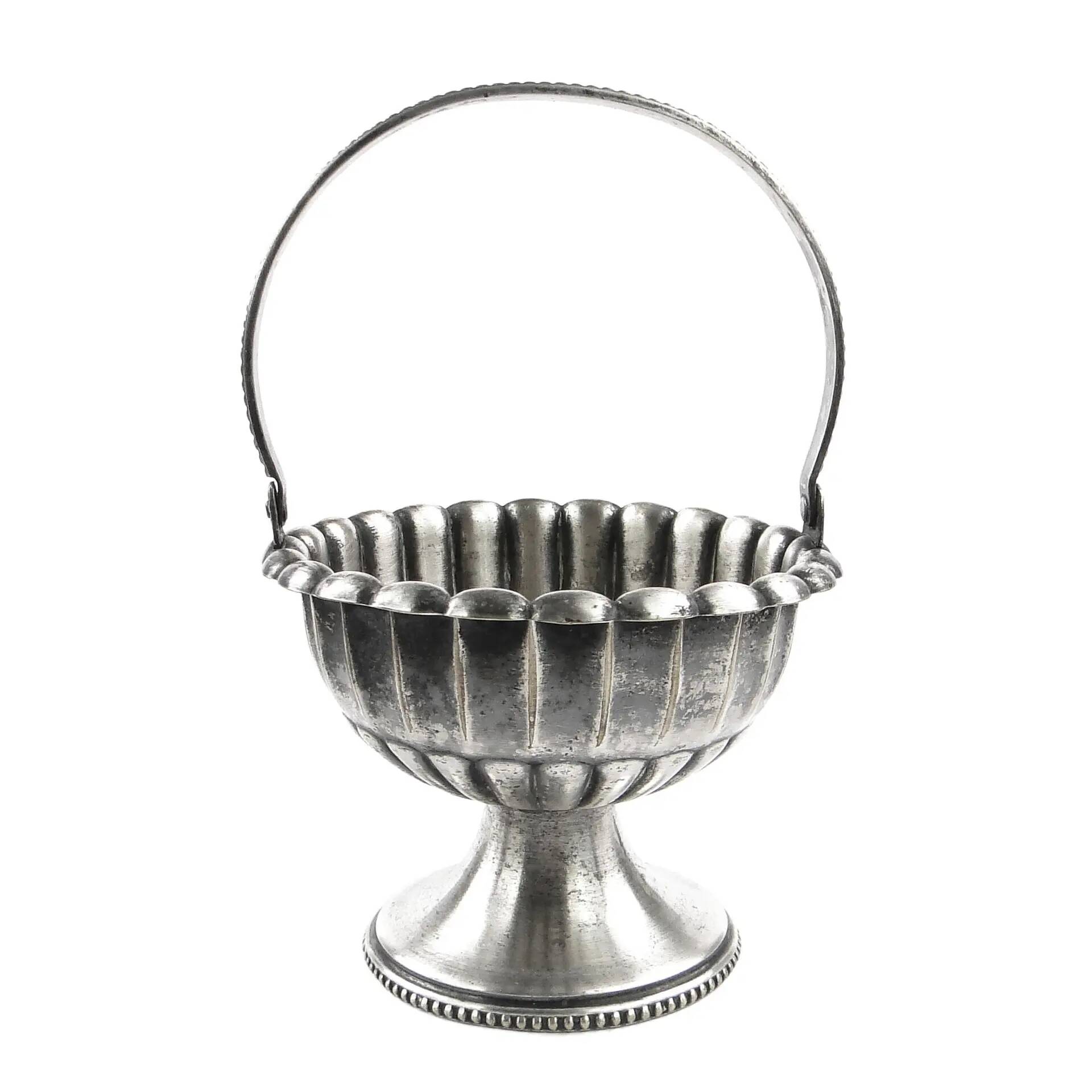 Art Nouveau sugar bowl, pewter or silver-plated metal, Sweden, early 20th century