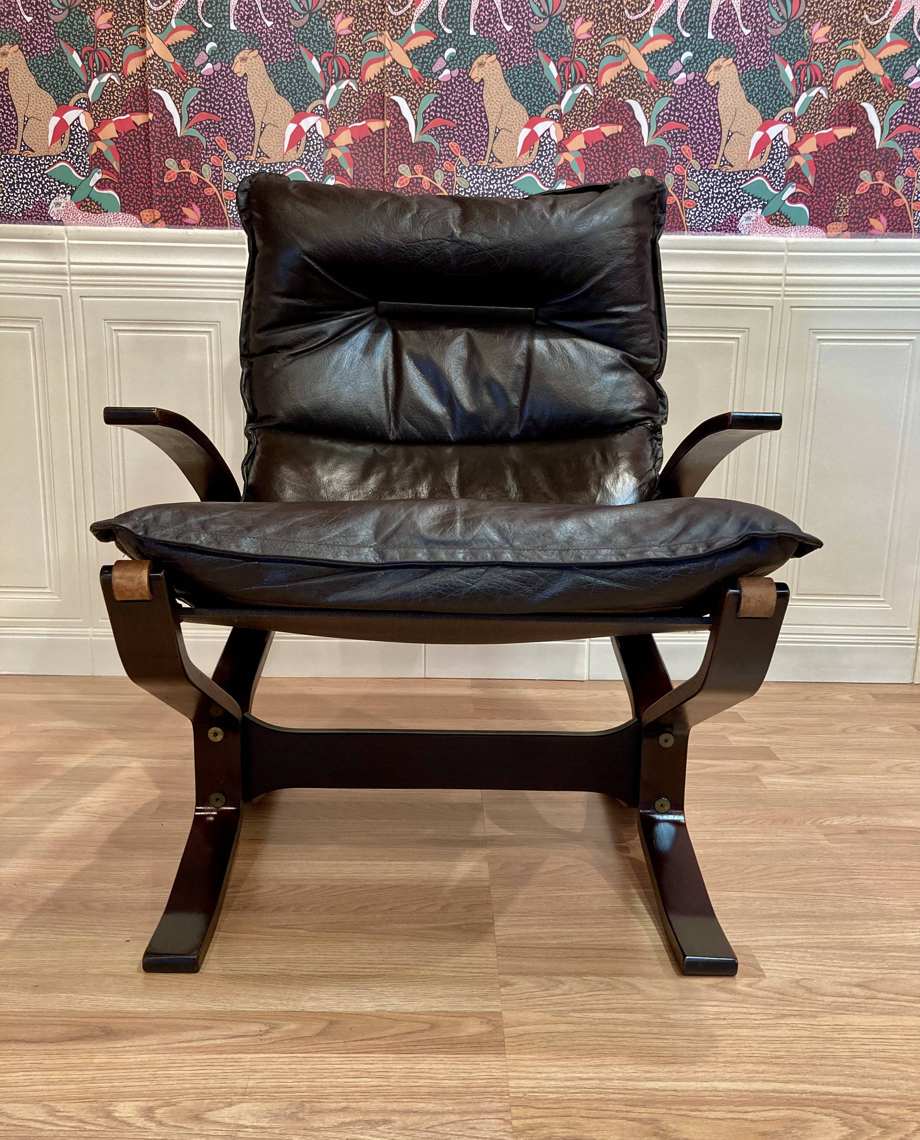 Duo de fauteuils cuir "design scandinave" 1950 "Ingmar Relling".
