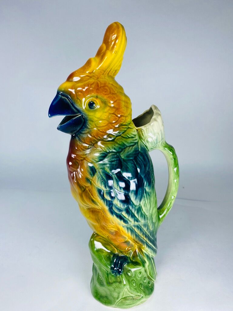 Vintage pitcher cockatoo slurry from Saint-Clément France 1920