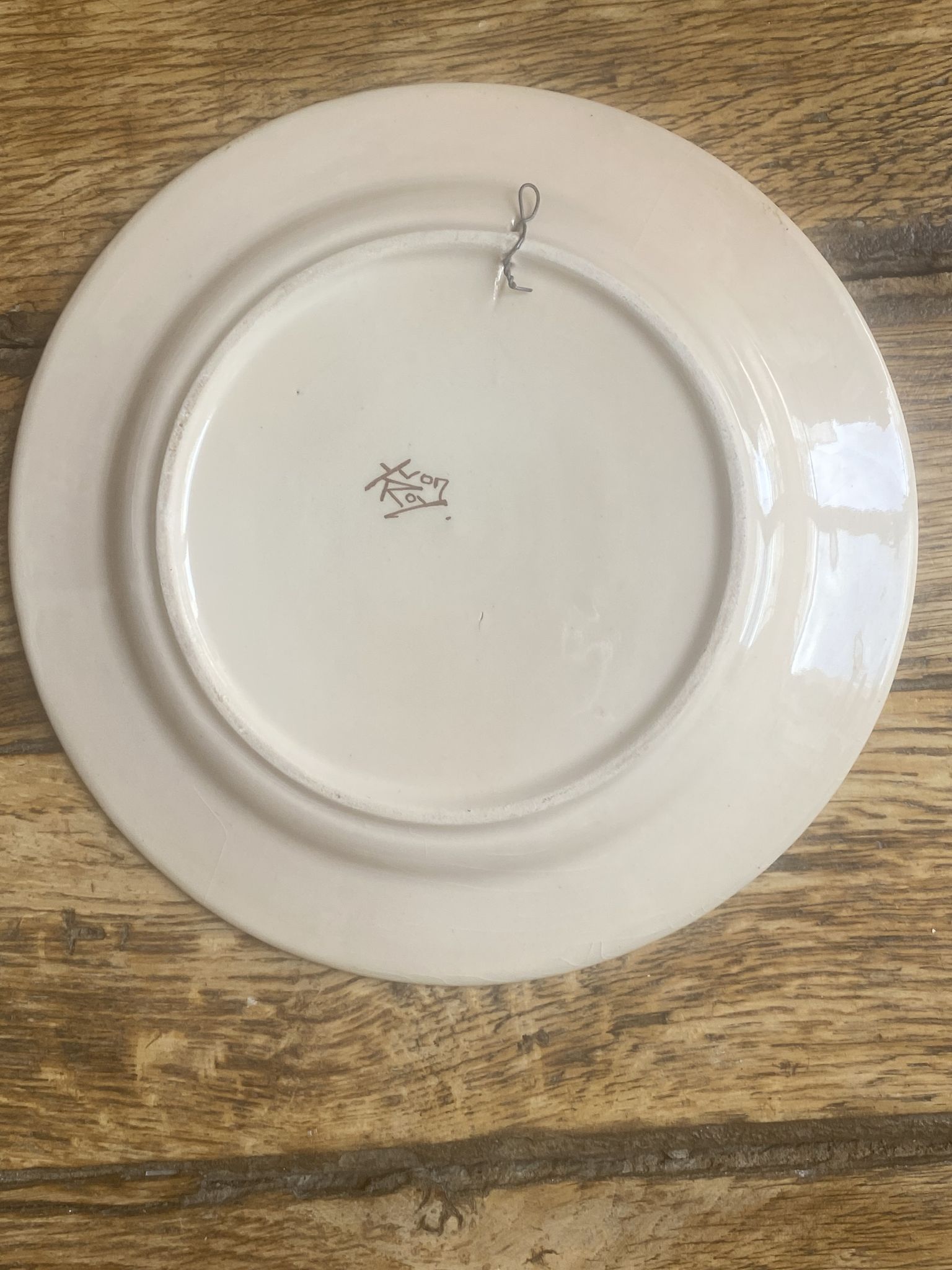 Assiette Yvon Roy
