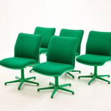 Fauteuil vert Artifort, design de Geoffrey Harcourt