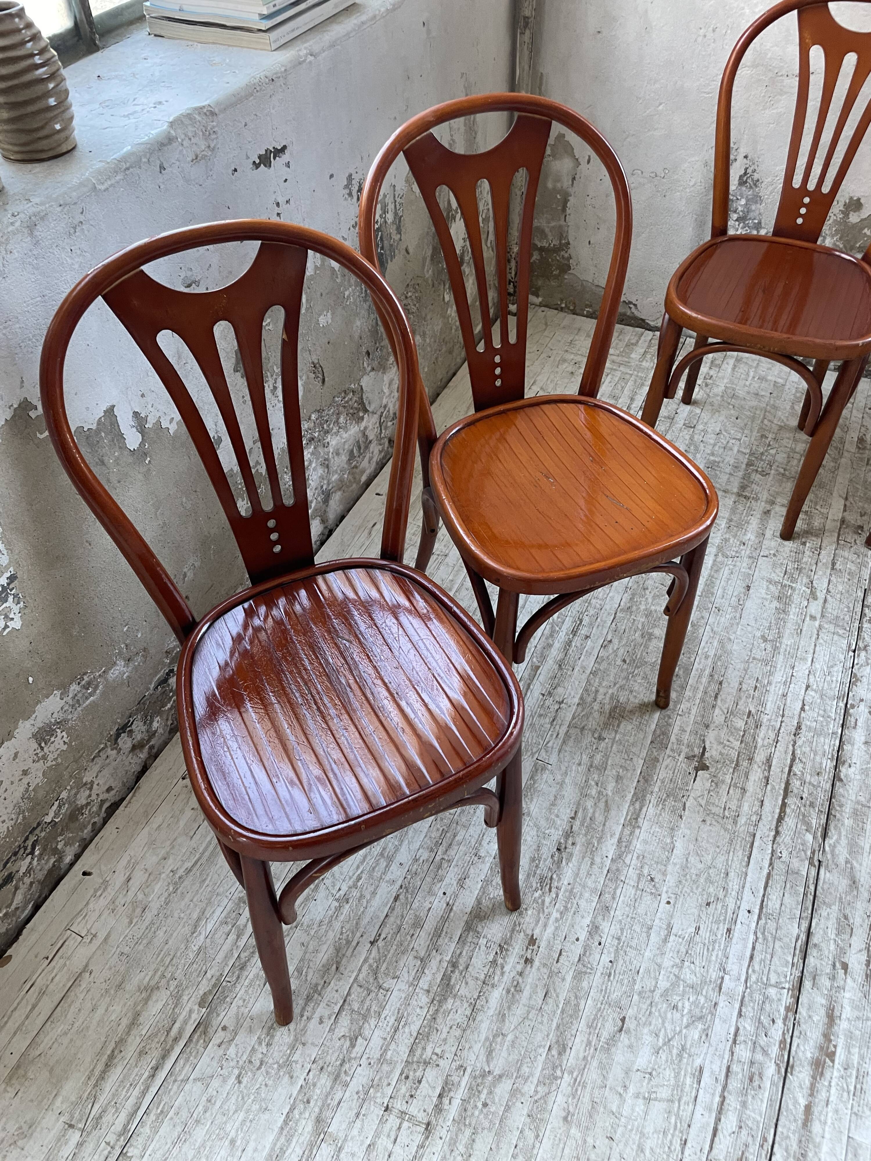 6 bistro chairs