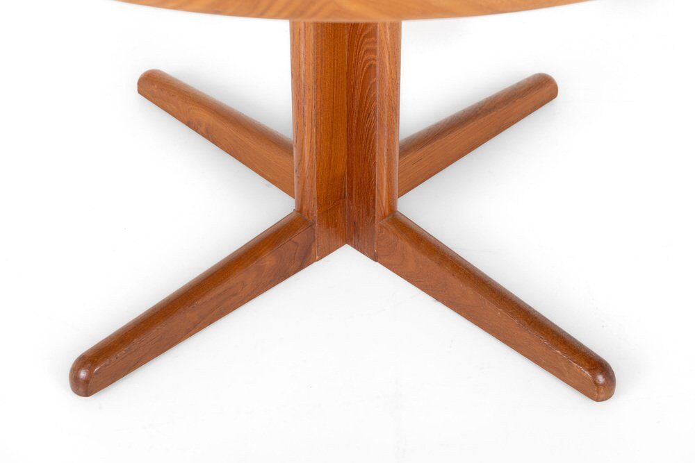 Round extendable teak dining table by Bramin, 1960s