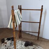 Towel holder