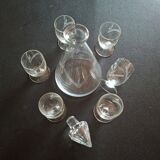 Port decanter and its 6 glasses