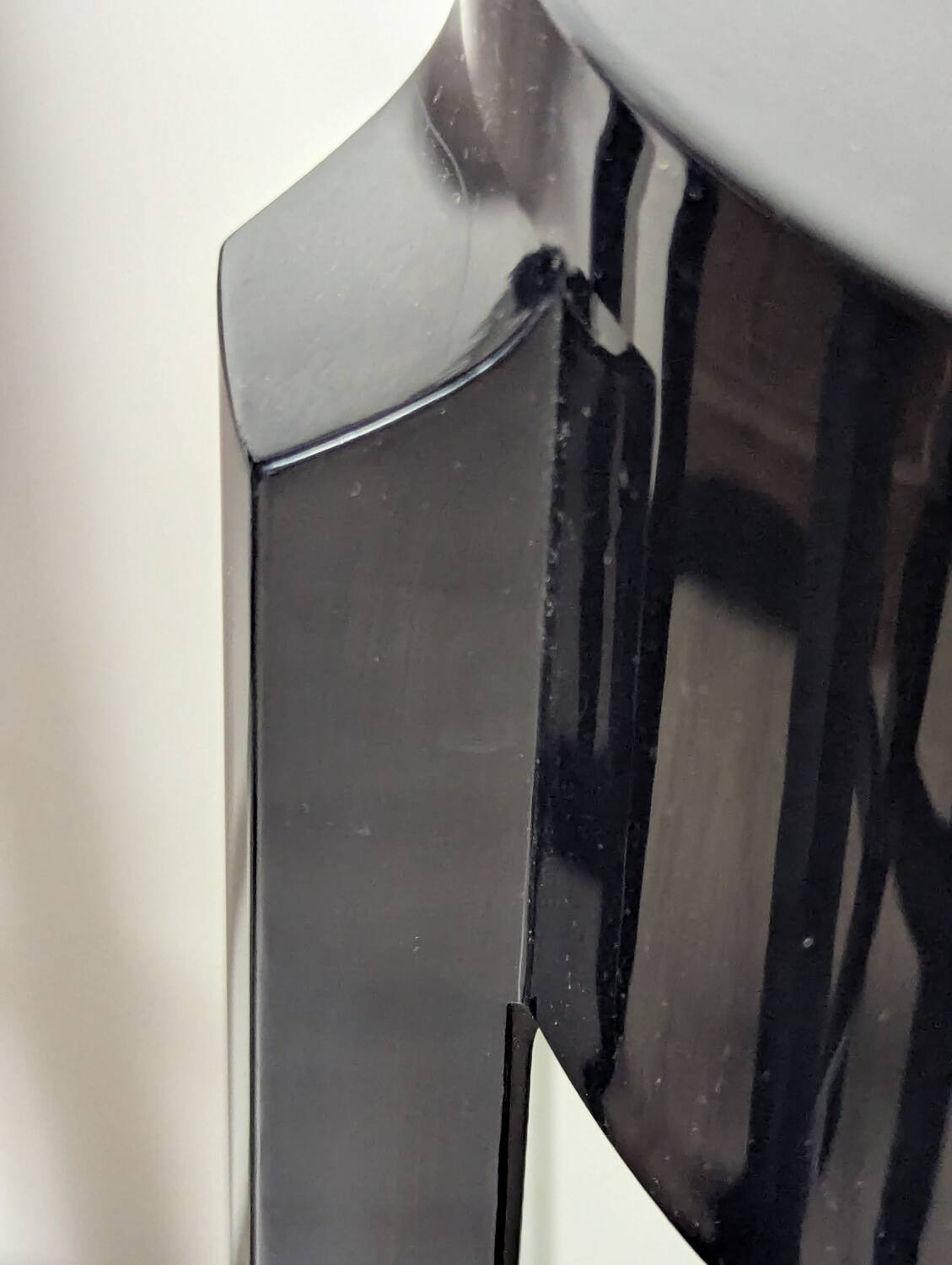 Trois Tabourets hauts, Charles Ghost par Kartell et Starck