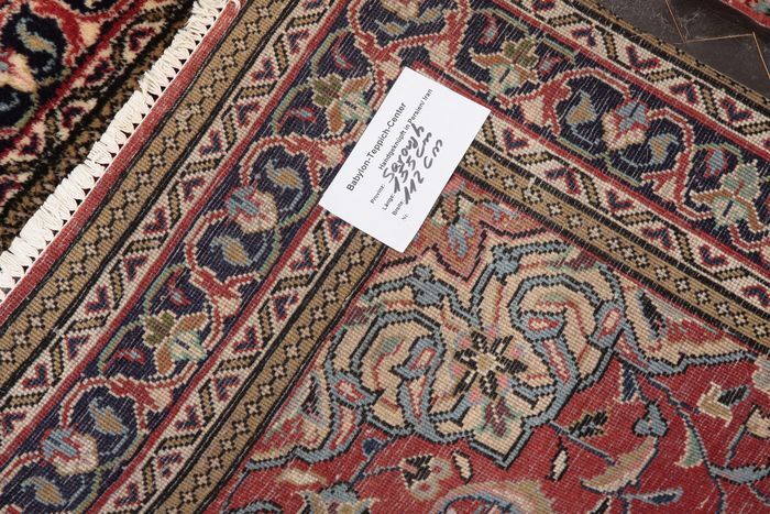 Persian carpet Sarouck 155x112 cm