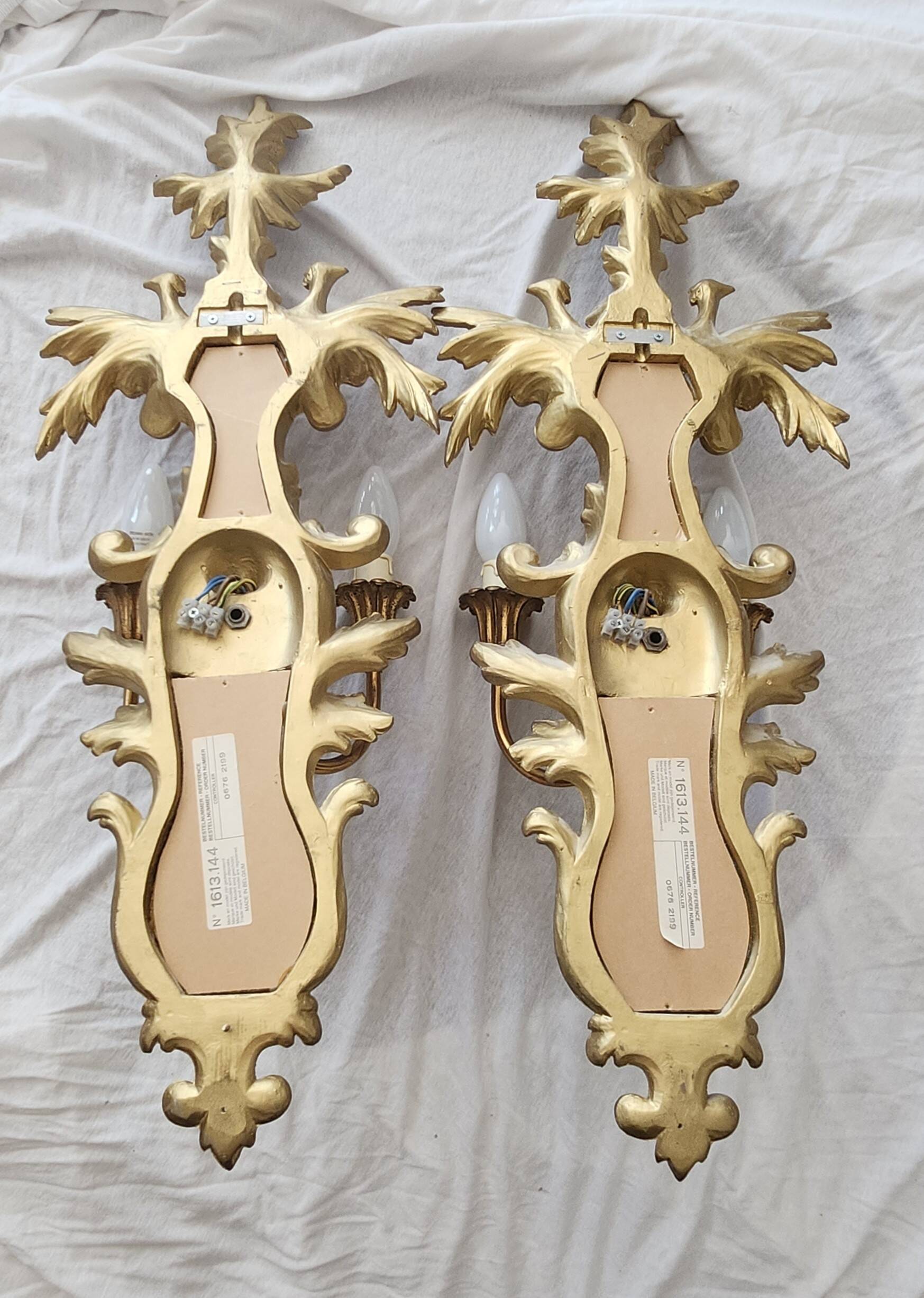 Louis XVI wall lamps Rocaille gilded carved wood antique mirror glass