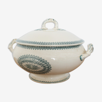 Creil-Montereau earthenware soup pot