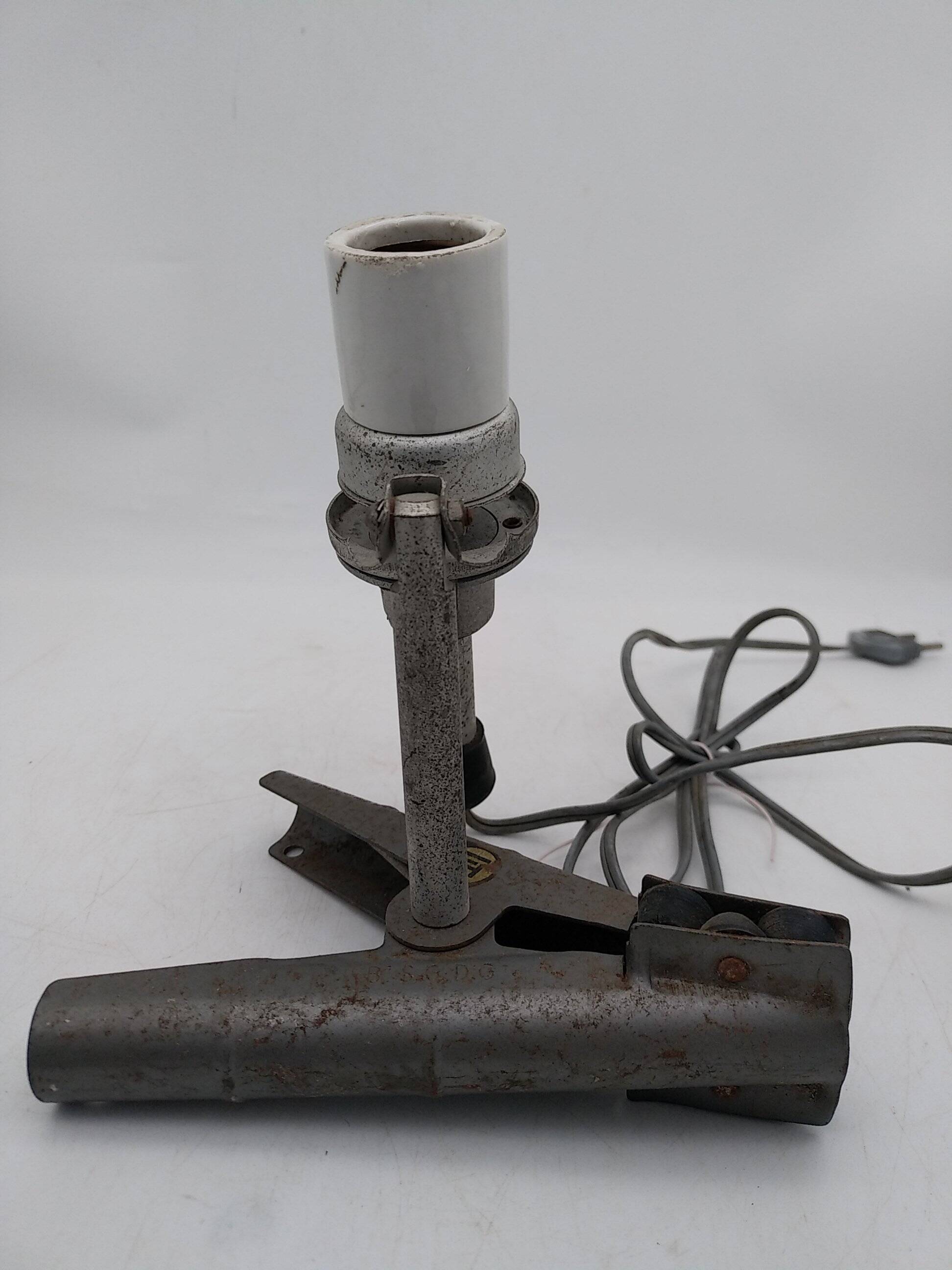 Lita clamp lamp. Porcelain socket. SGDG.