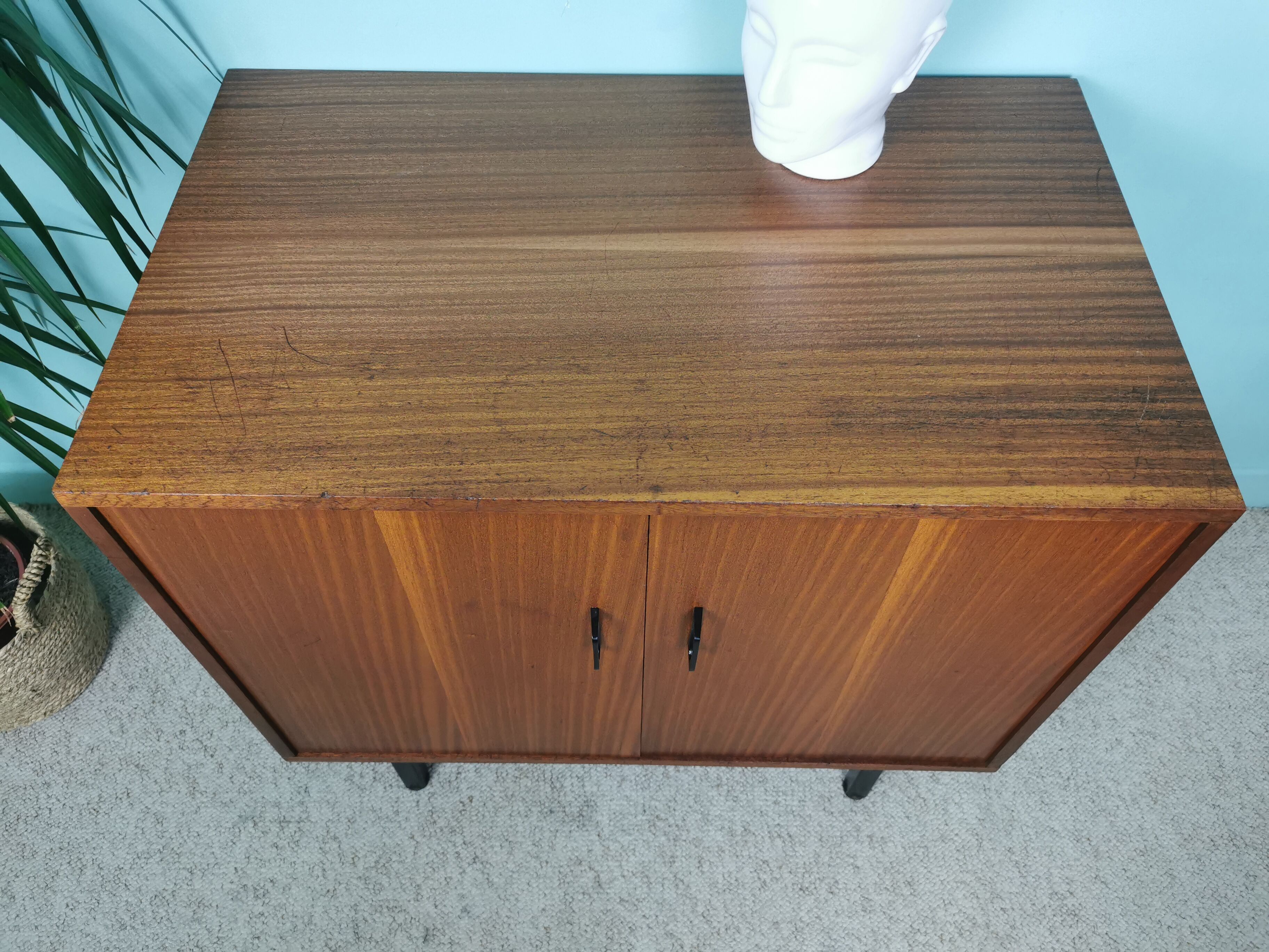 Vintage buffet