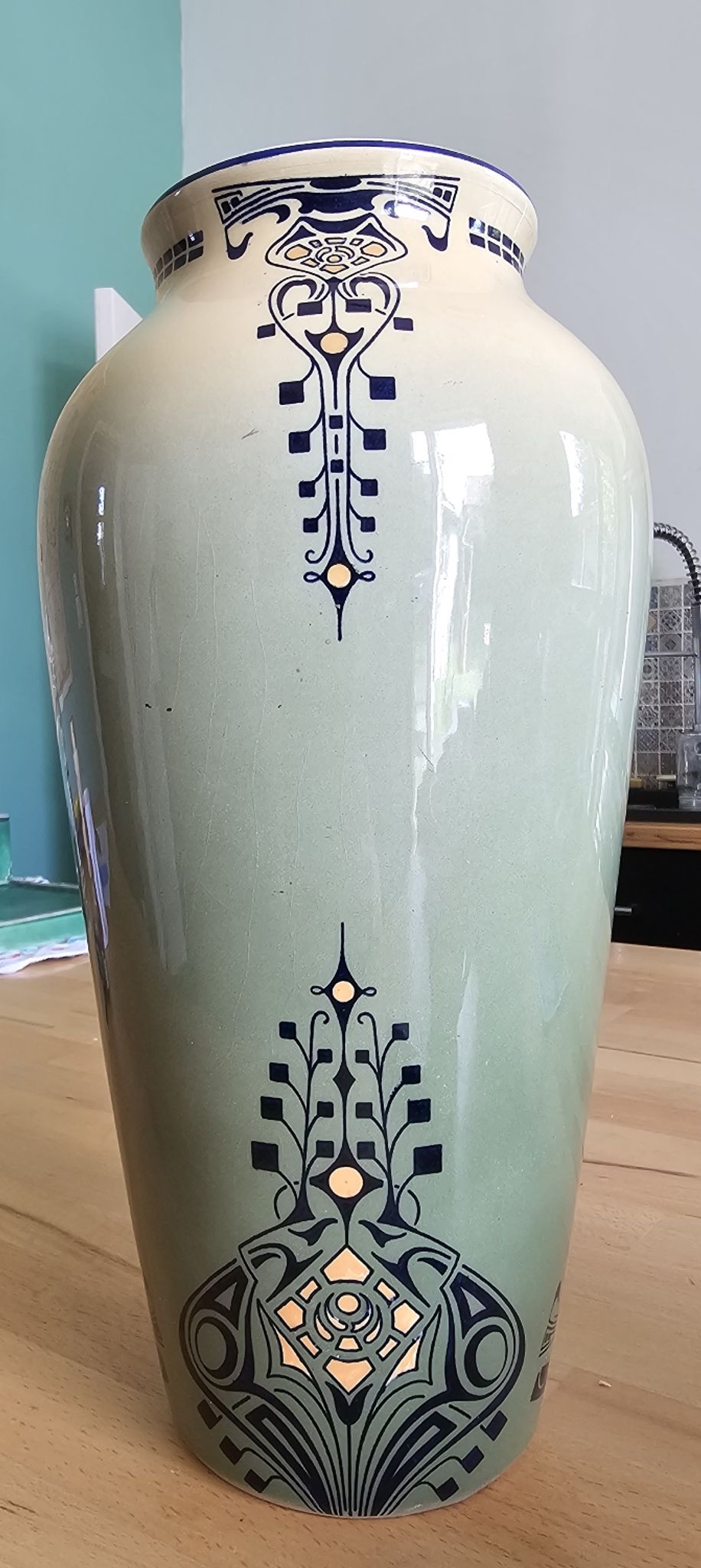 Faience vase of Lille Fives pale green