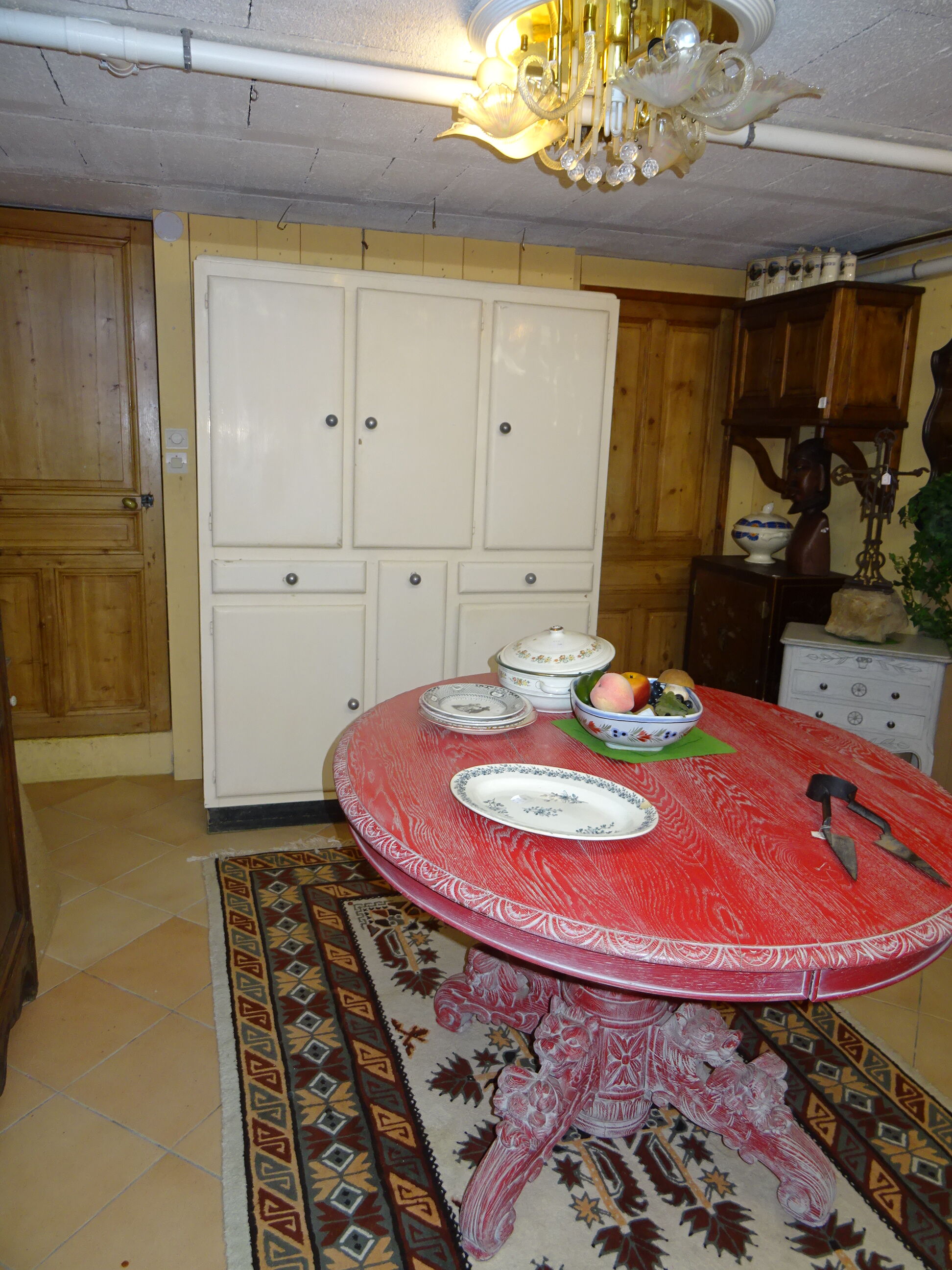 6-door mado buffet