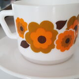 3 large Lotus Arcopal coffee cups