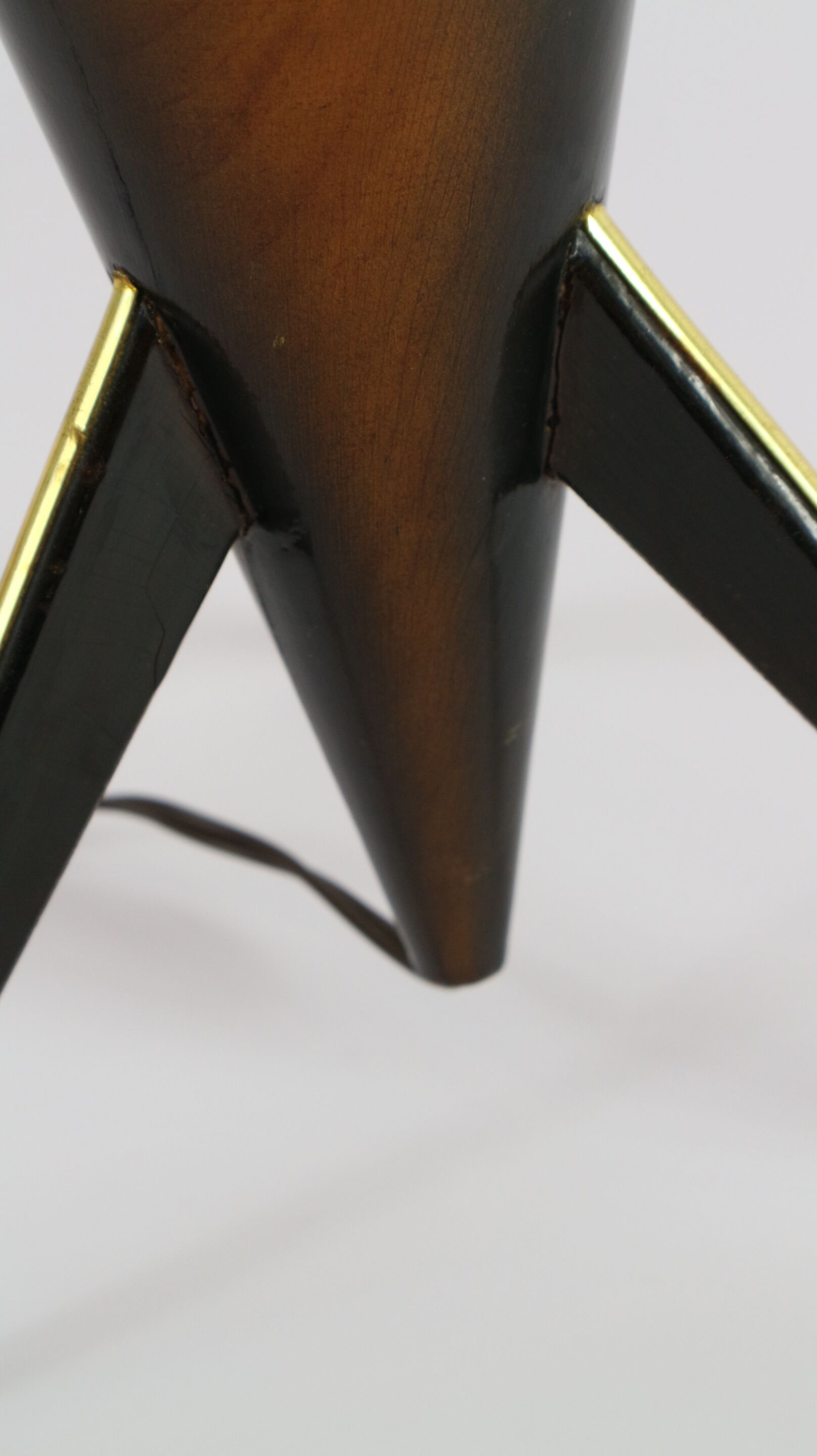 tripod table lamp 50s