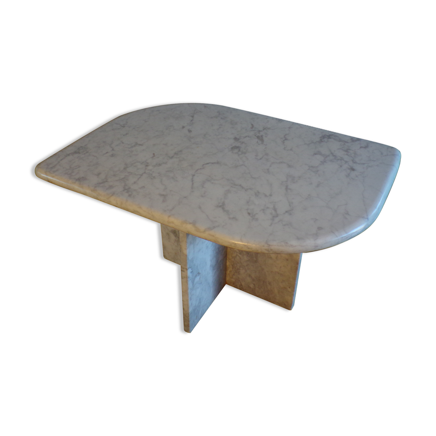Marble eye coffee table