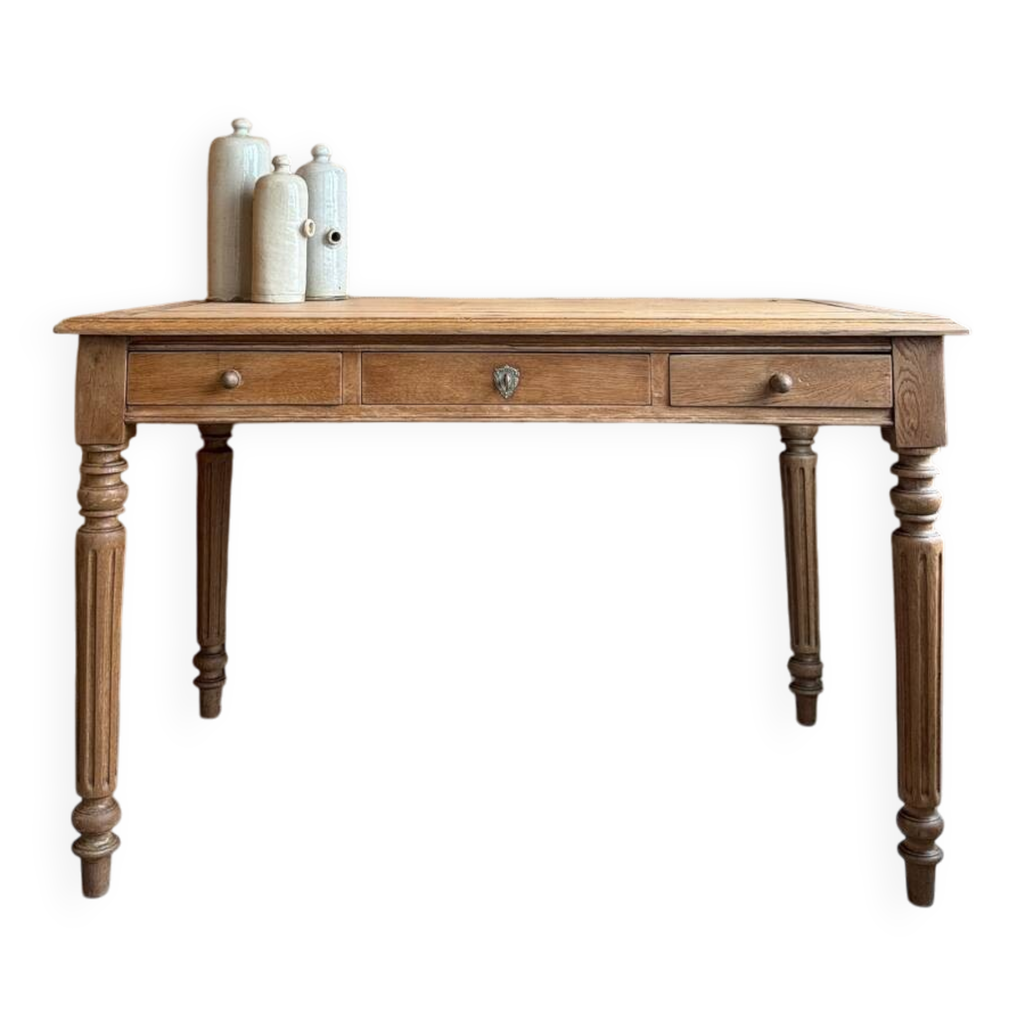 Large desk with turned legs in solid oak (renovated)