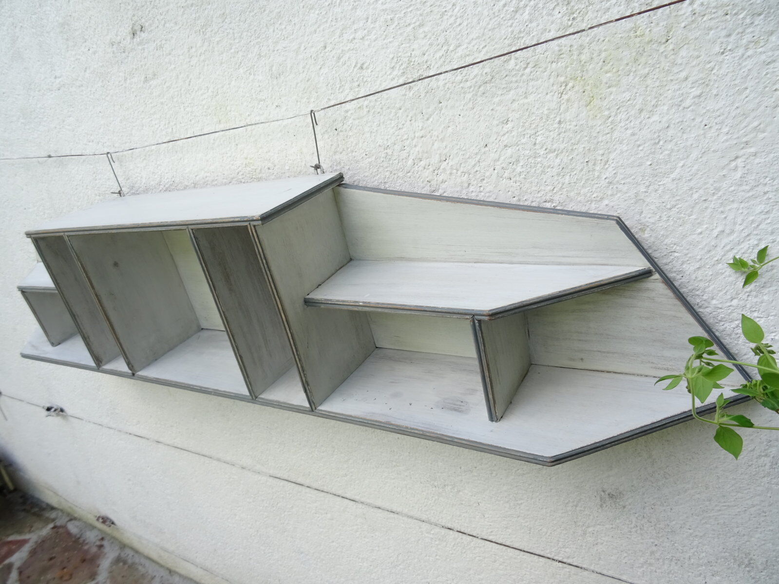 Shabby chic wall shelf