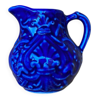Blue barbotine cream jug Onnaing