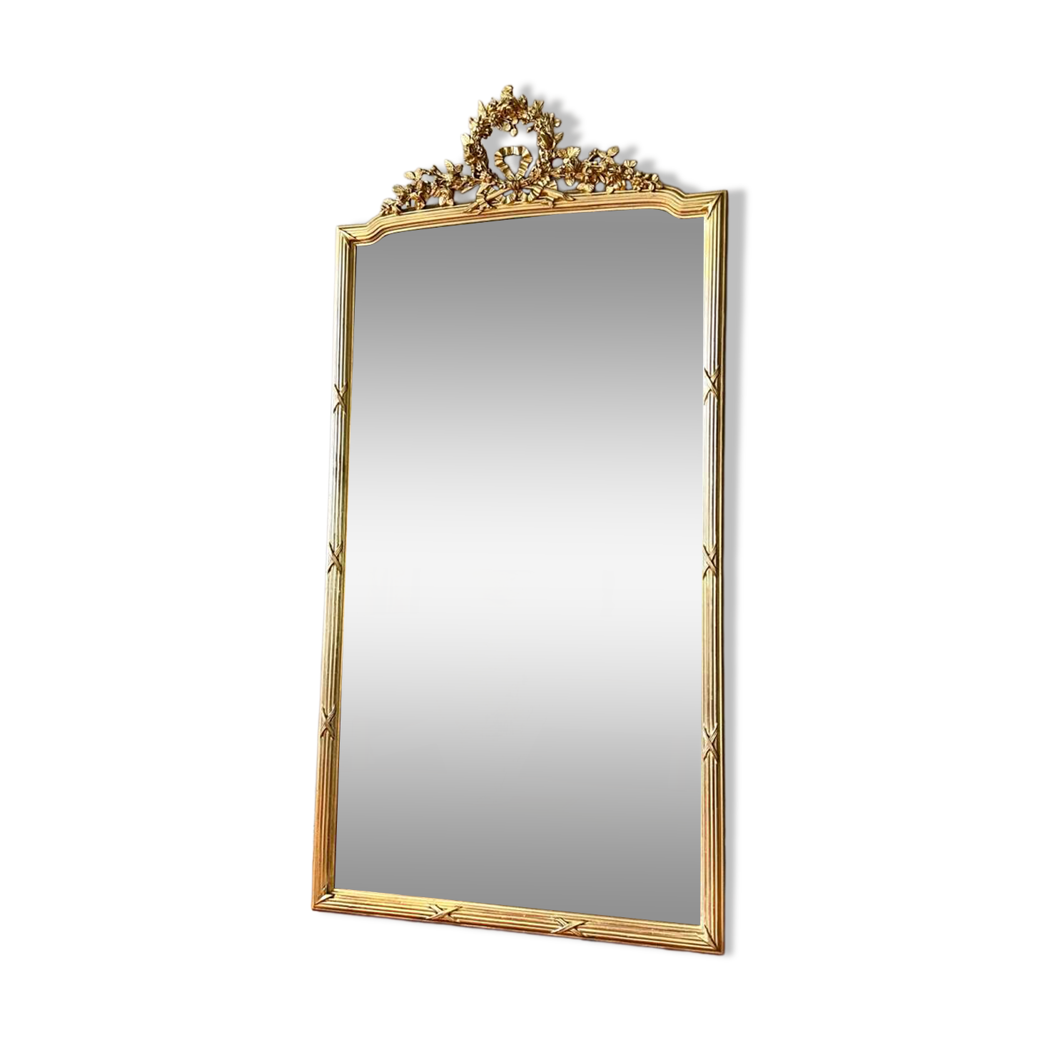 Antique mirror with a Louis XVI pediment