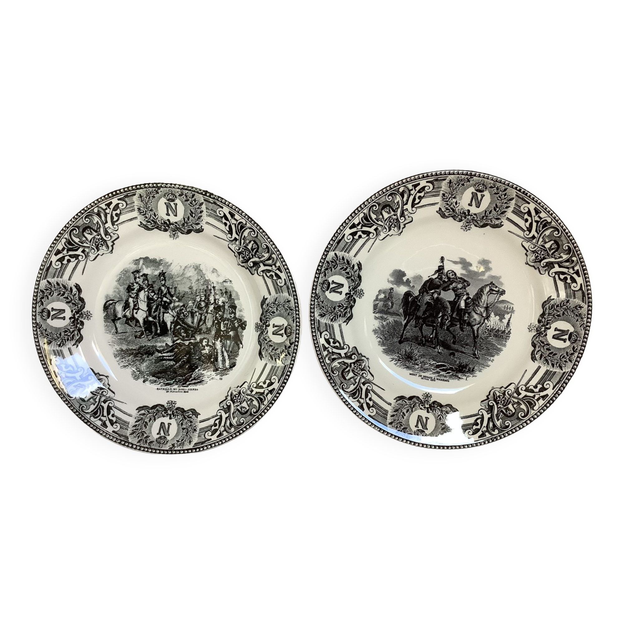 Pair plates Napoléon boch La Louvière Belgium