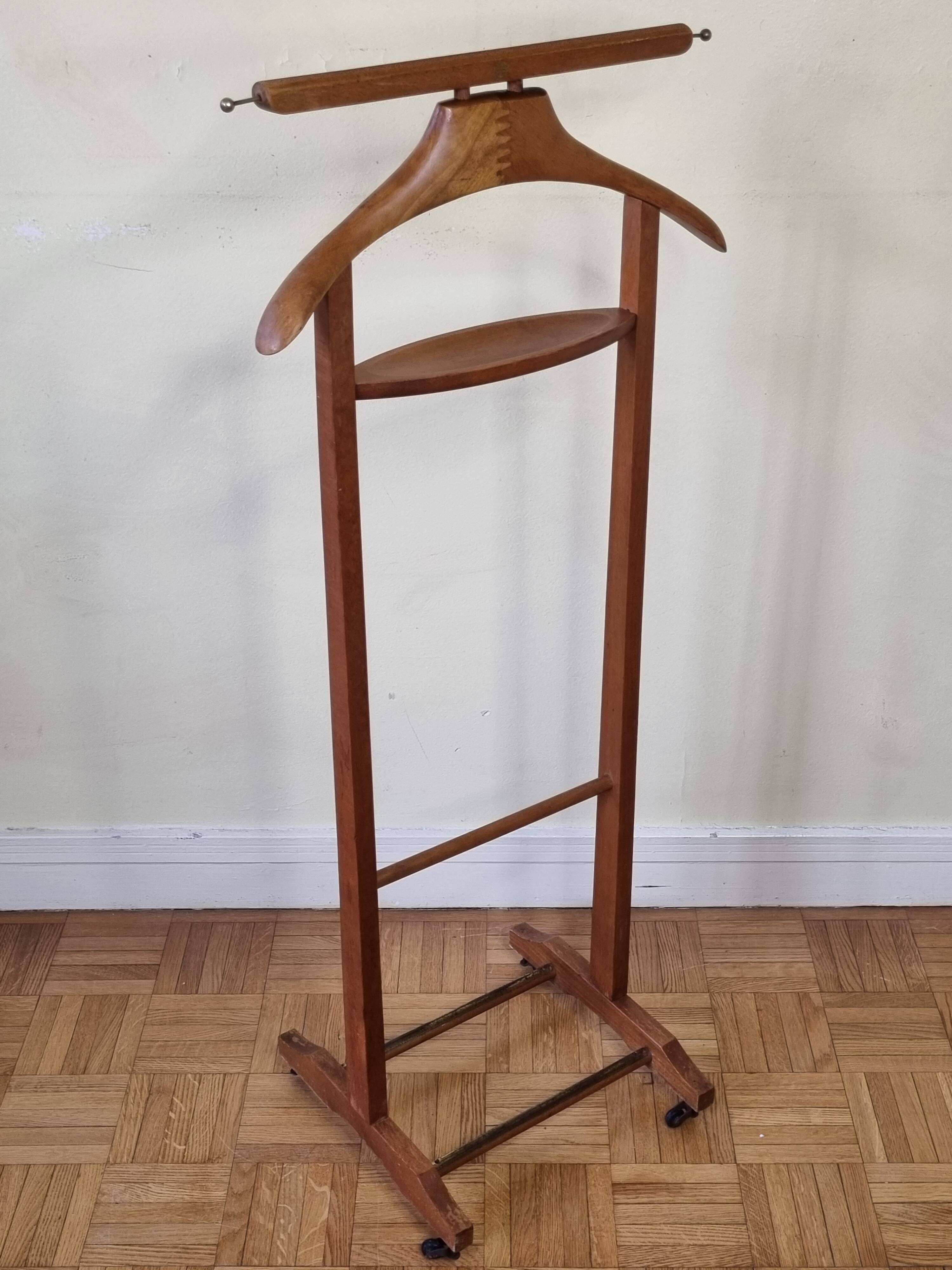 Fratelli Reguitti valet in blond wood, 1950s