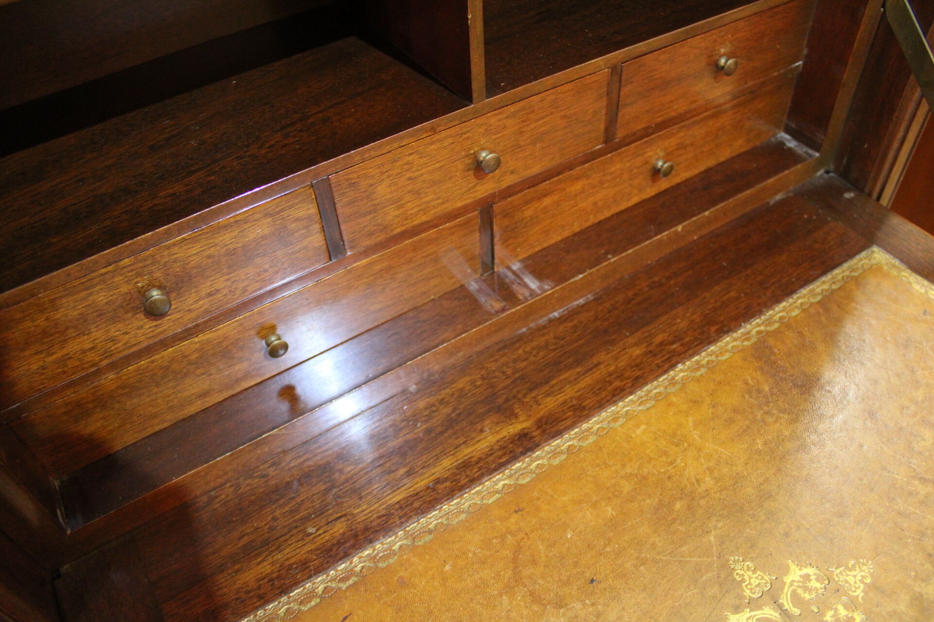 Former secretary on marble