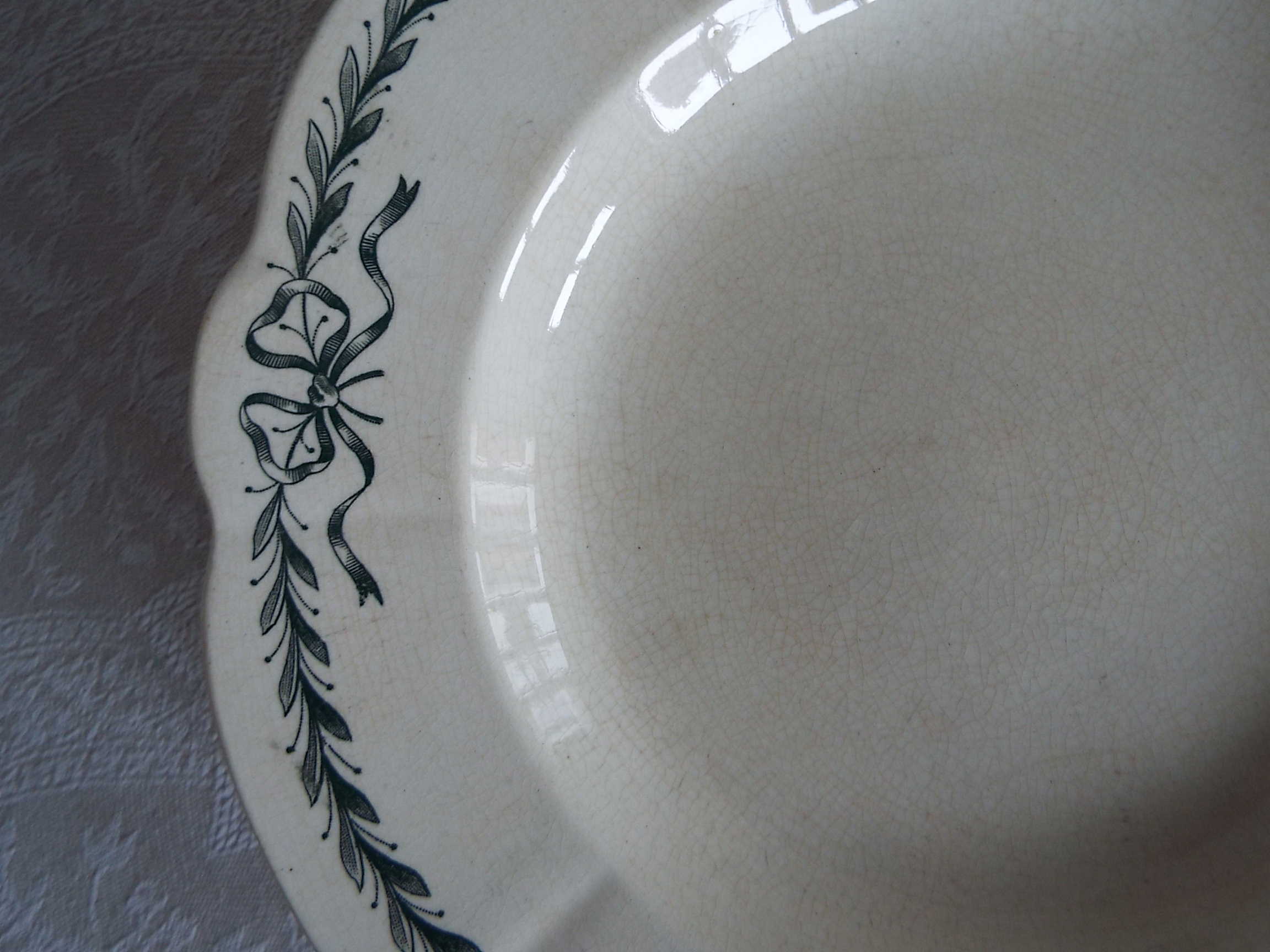 4 semi-hollow plates iron earth Longchamp