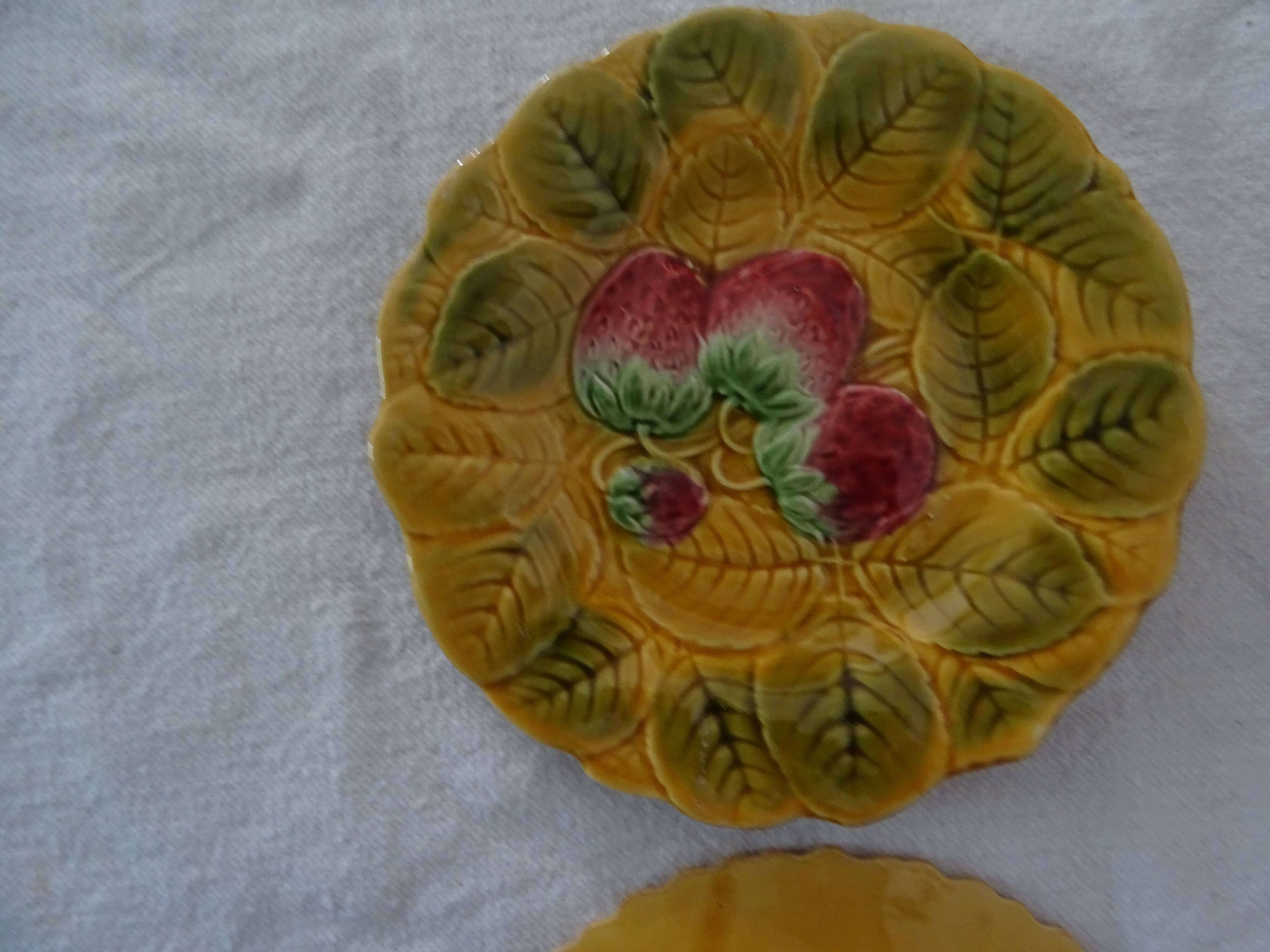 Dessert set salad bowl and 6 plates 541023 fruits barbotine sarreguemines