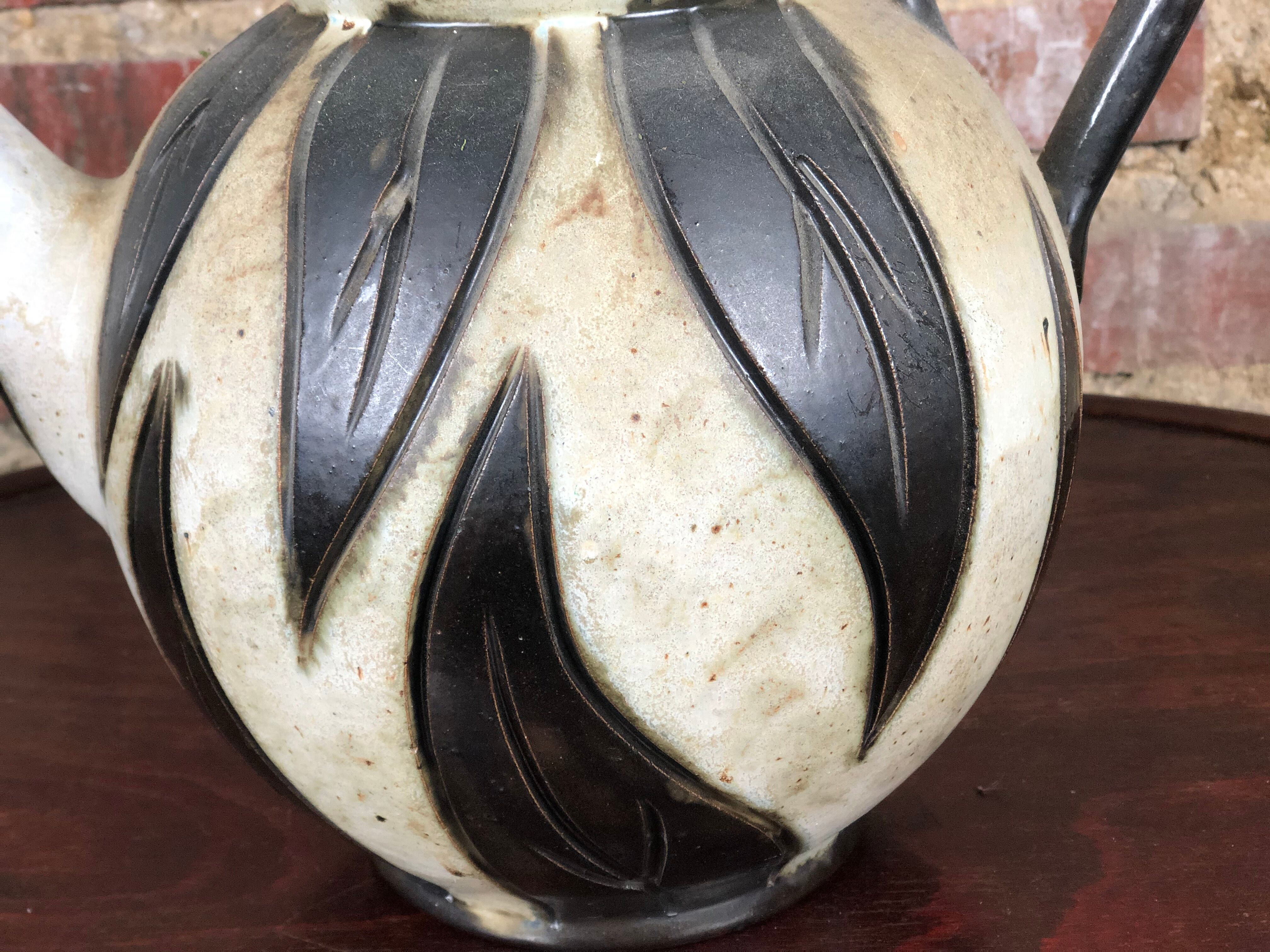 Cruche tourné main en grès "Losson" signée 1970