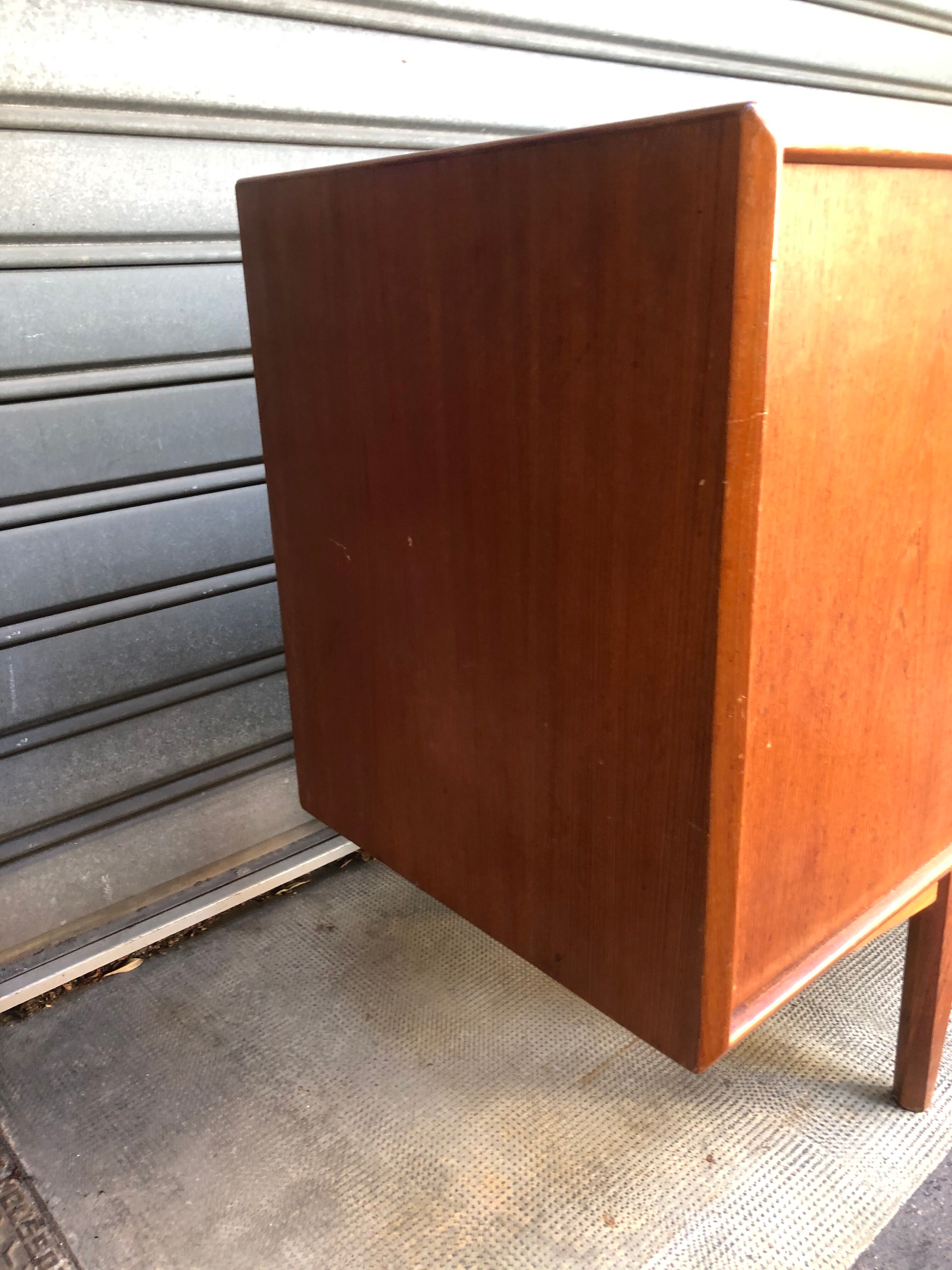 Scandinavian tea shirting 4-door and 5 1960s drawers