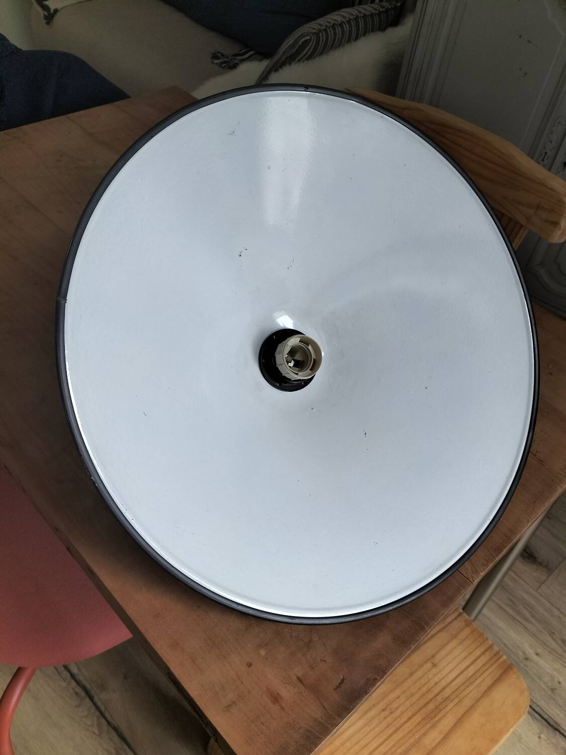Vintage pendant light from the 1970s