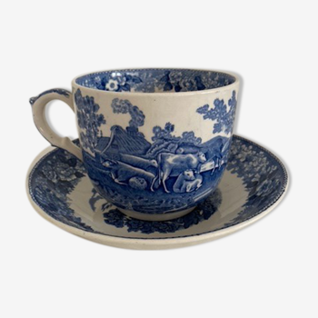 Tasse et soucoupe en porcelaine anglaise