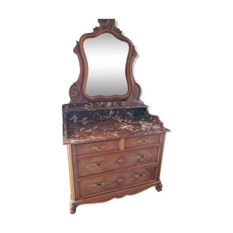 Chest of drawers with mirror