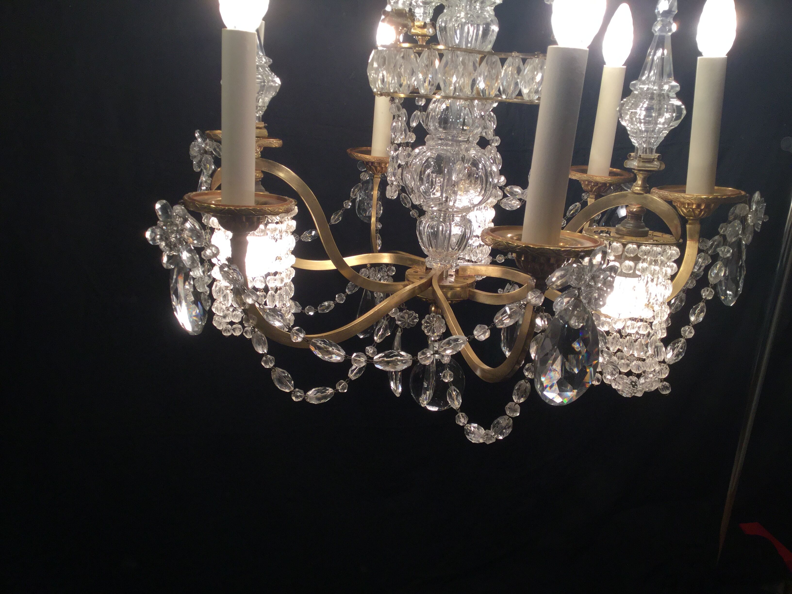 Chandelier bronze and crystal