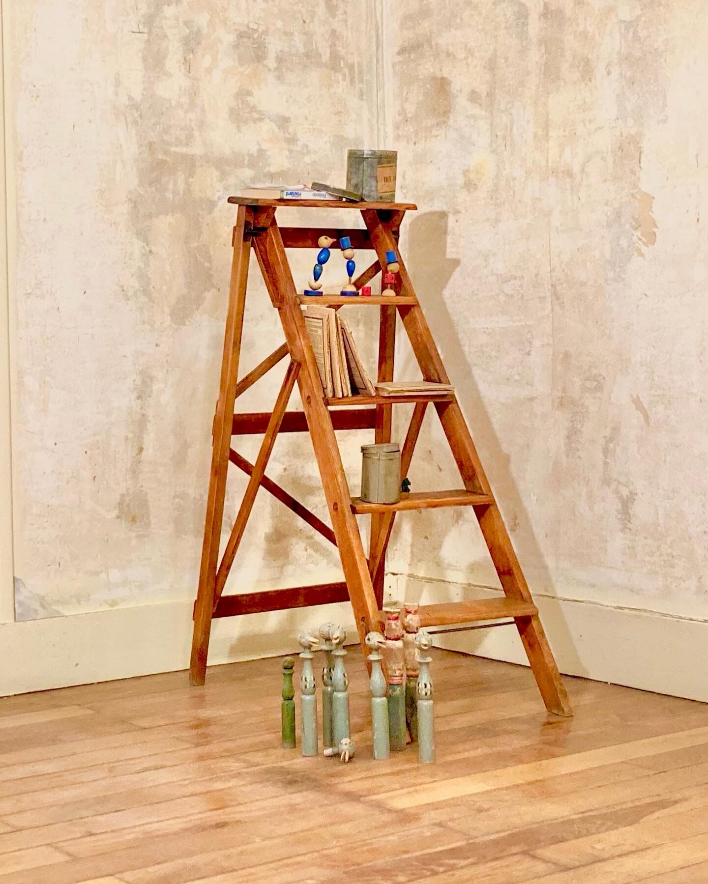 Painter's stepladder