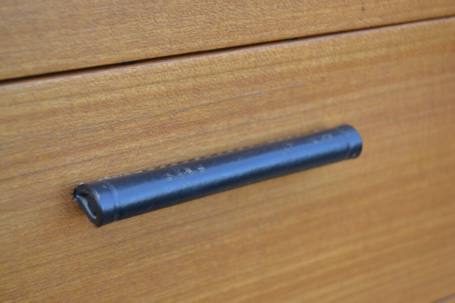 Uniflex-teak-leather sideboard