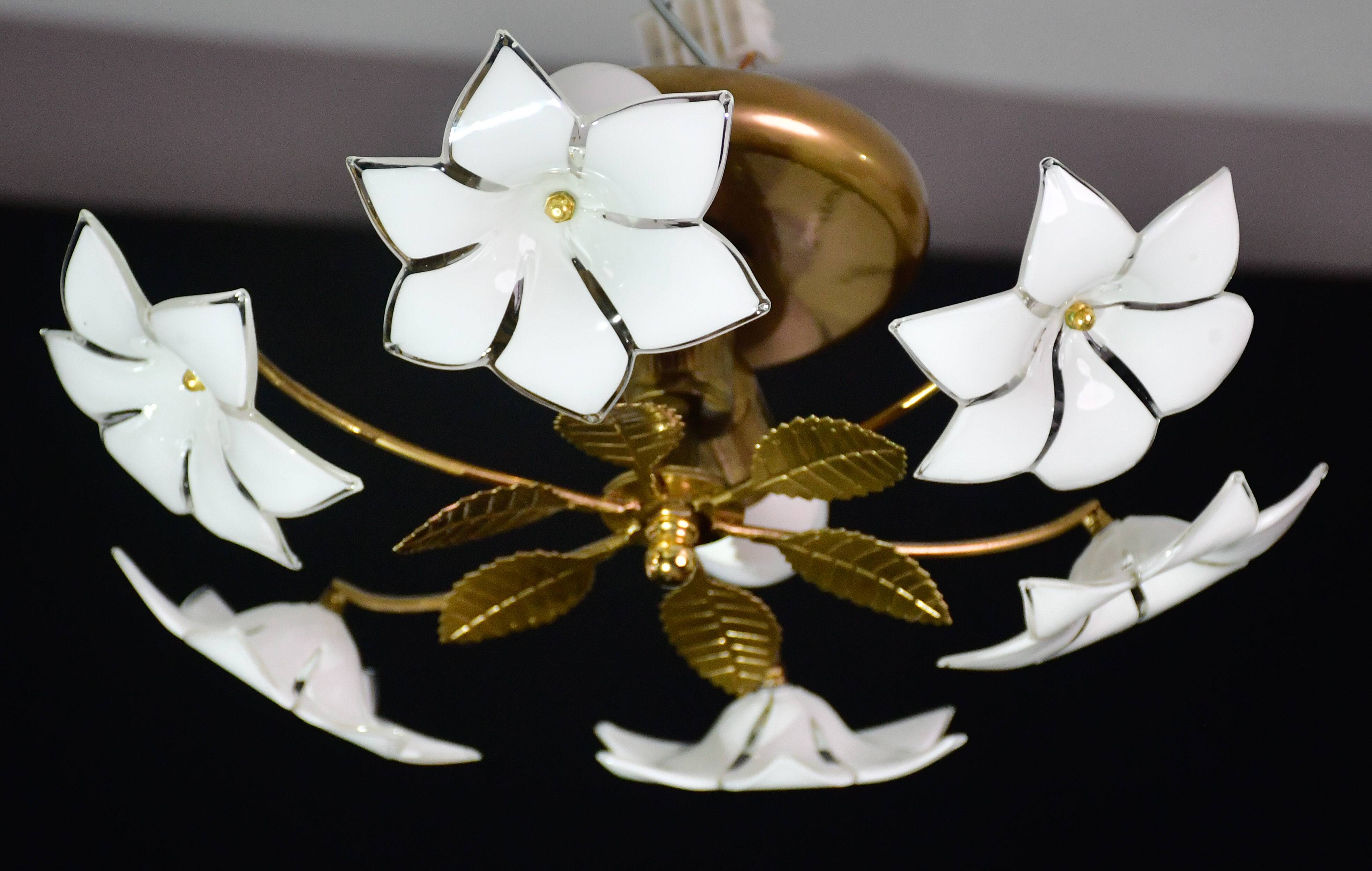 Petite vintage Murano ceiling light white flowers, 1970s