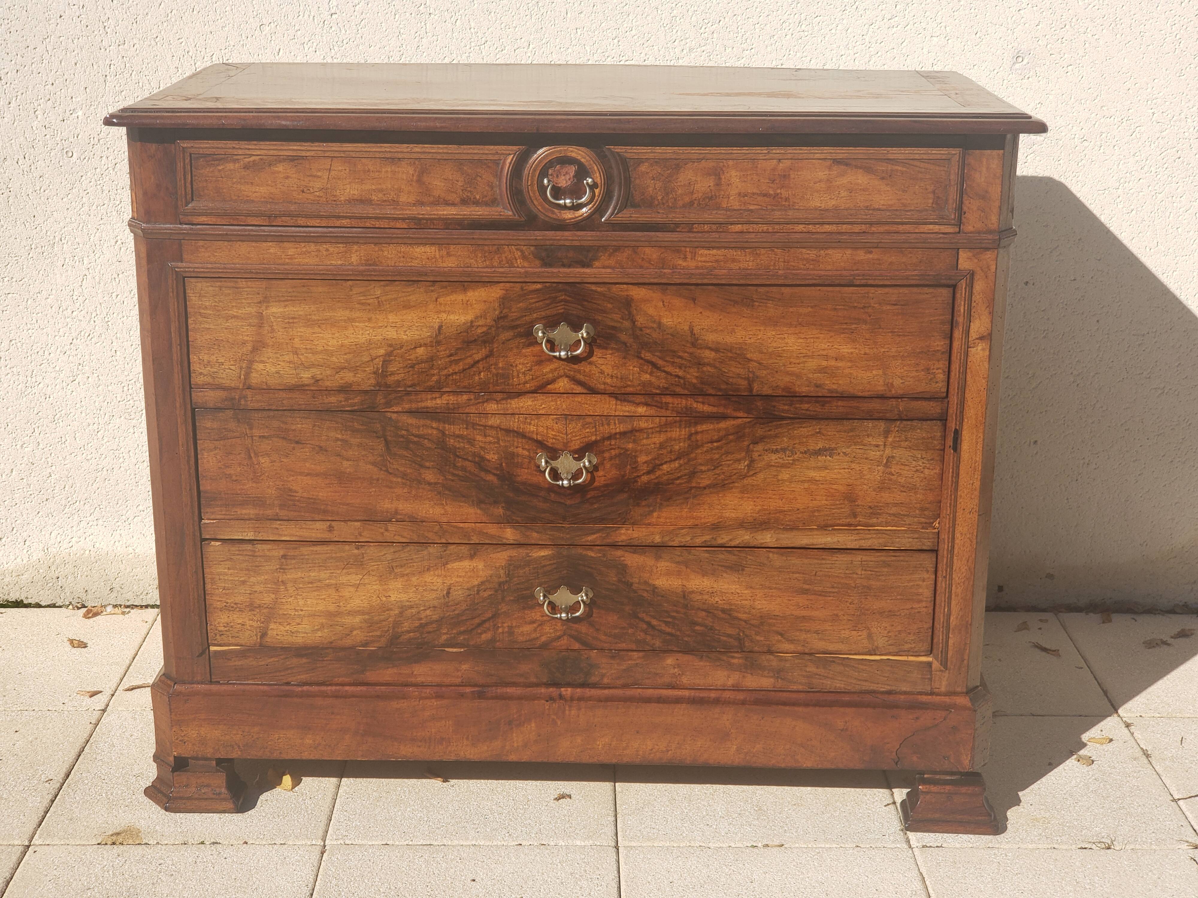 Antique Louis Philippe walnut chest of drawers