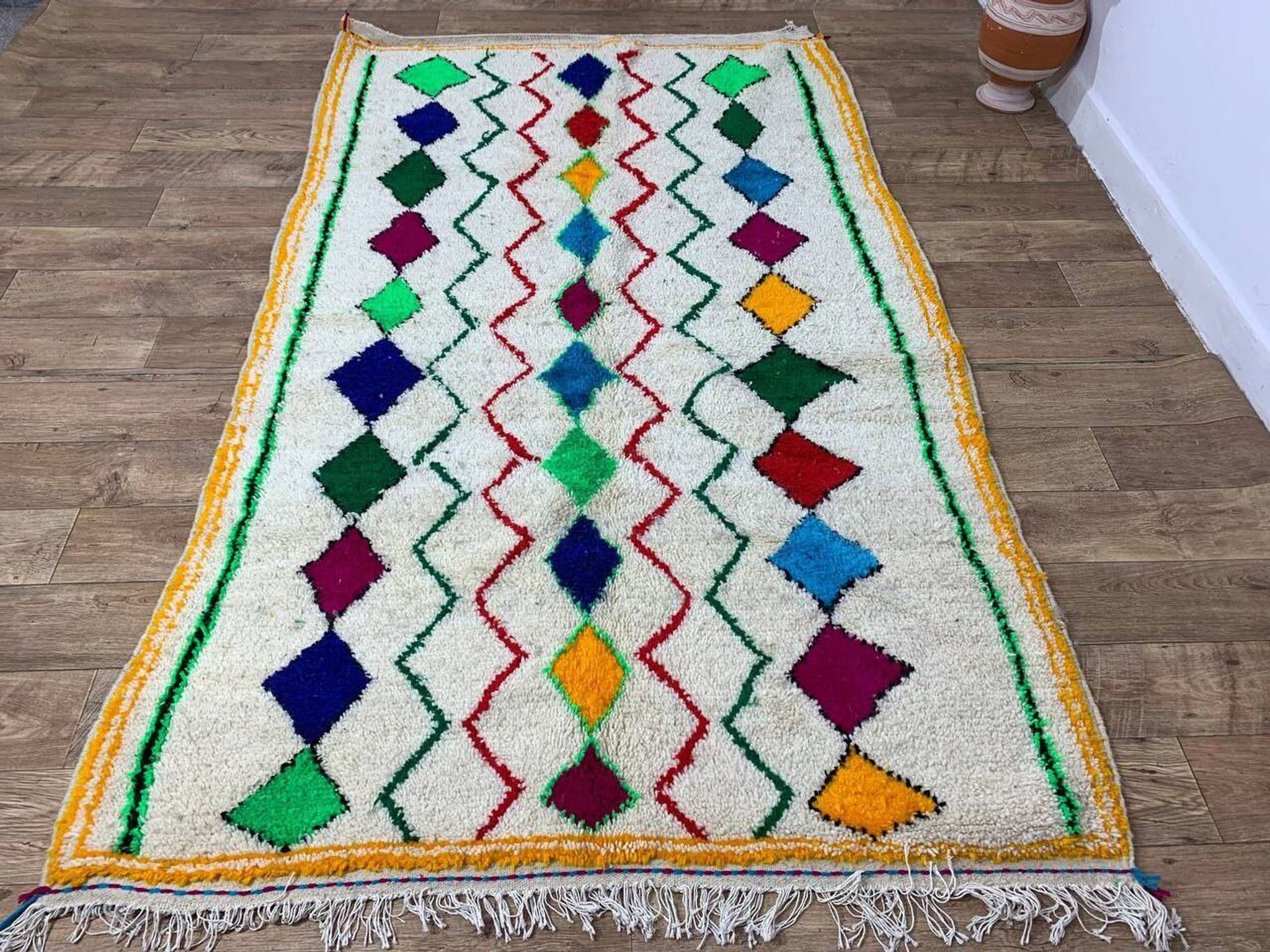 Tapis berbère marocain artisanal fait main 254 X 152 CM