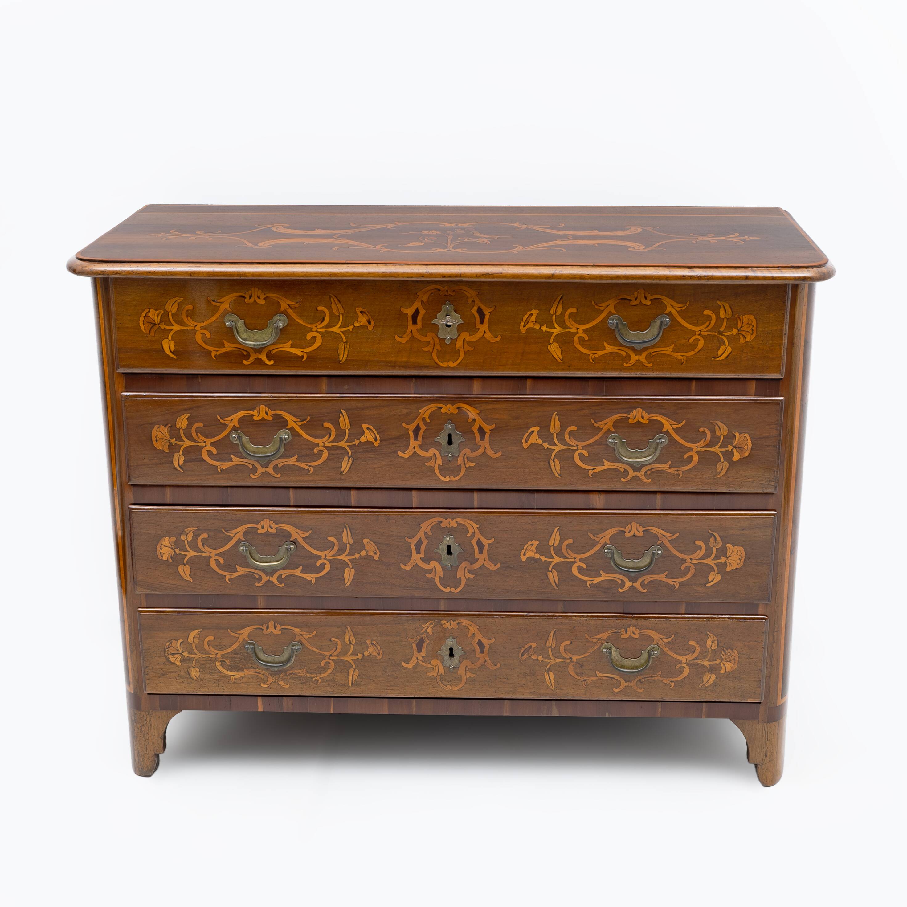 Chest of Drawers in Solid Italian Walnut with Maple Inlays, late 18th