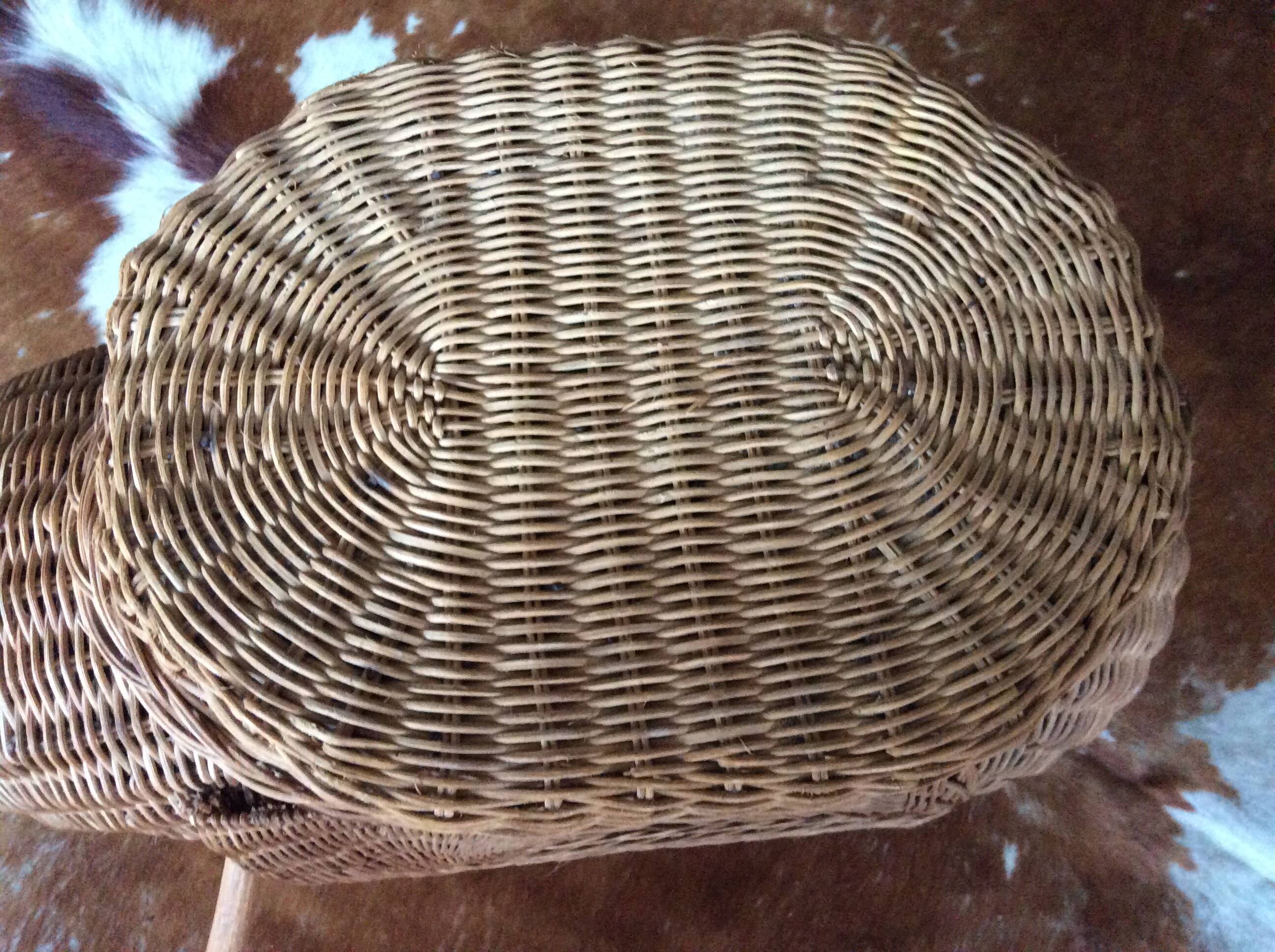 Wicker elephant side table