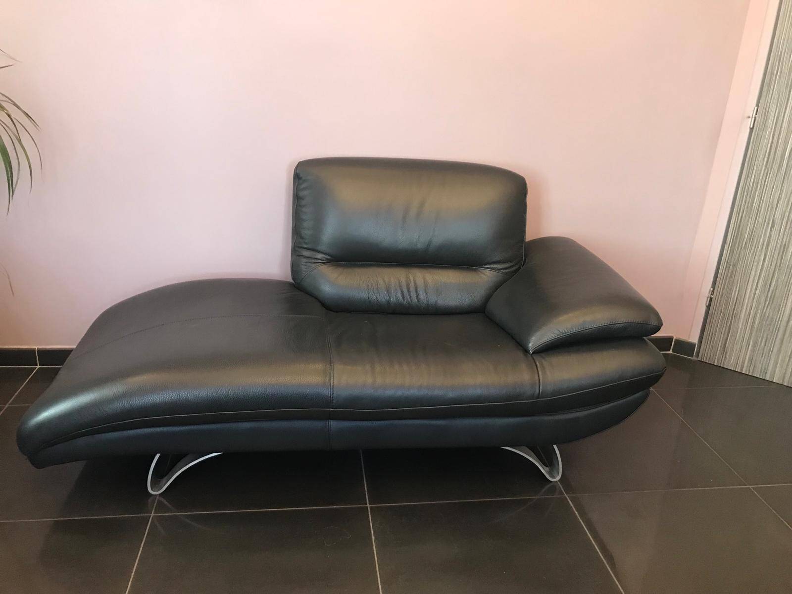 Méridienne, fauteuil et repose pieds Calia Italia salon