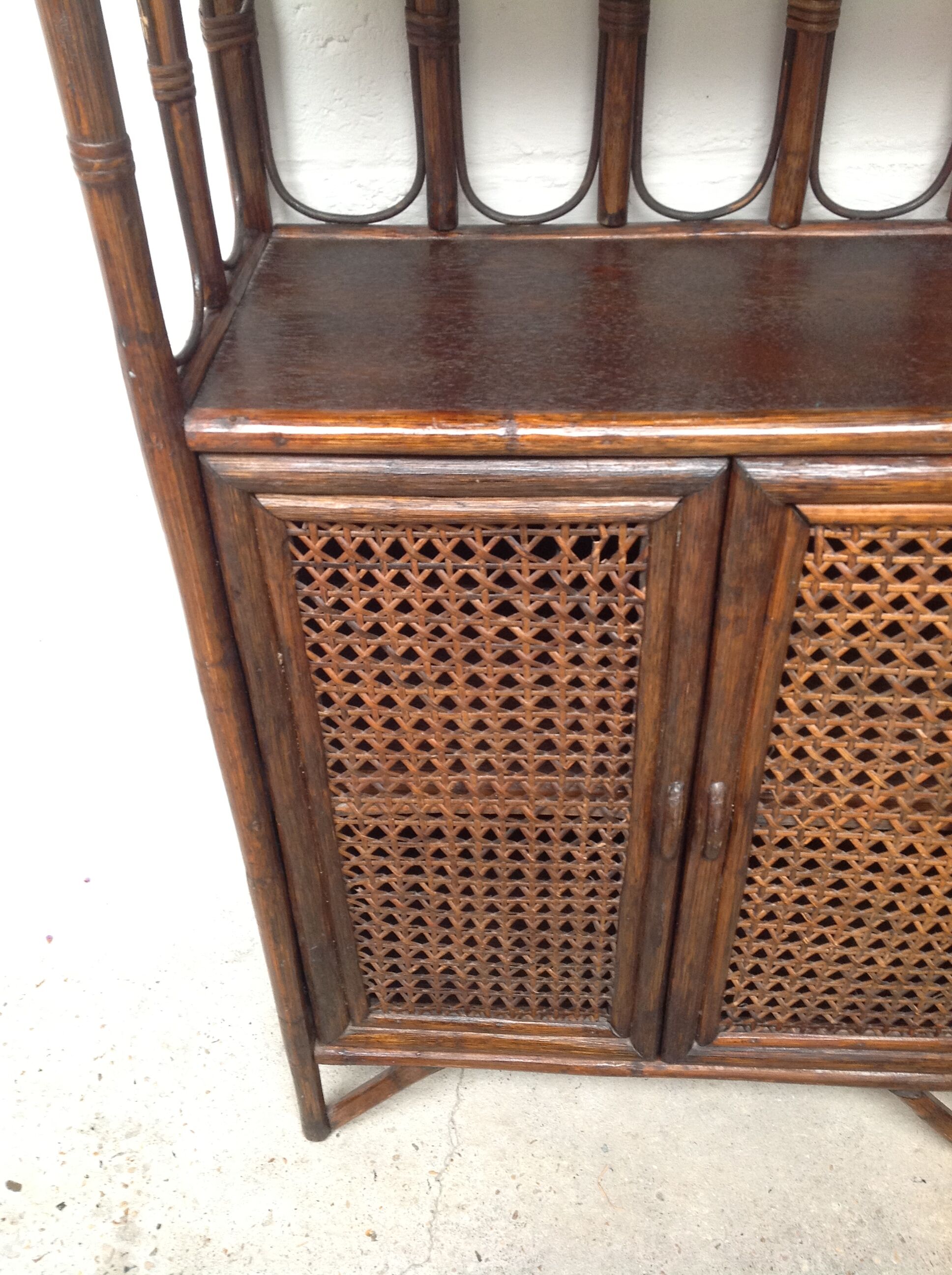 Buffet wood and rattan canning