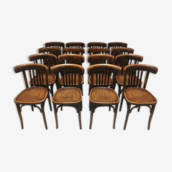 Suite of 16 old bistro chairs